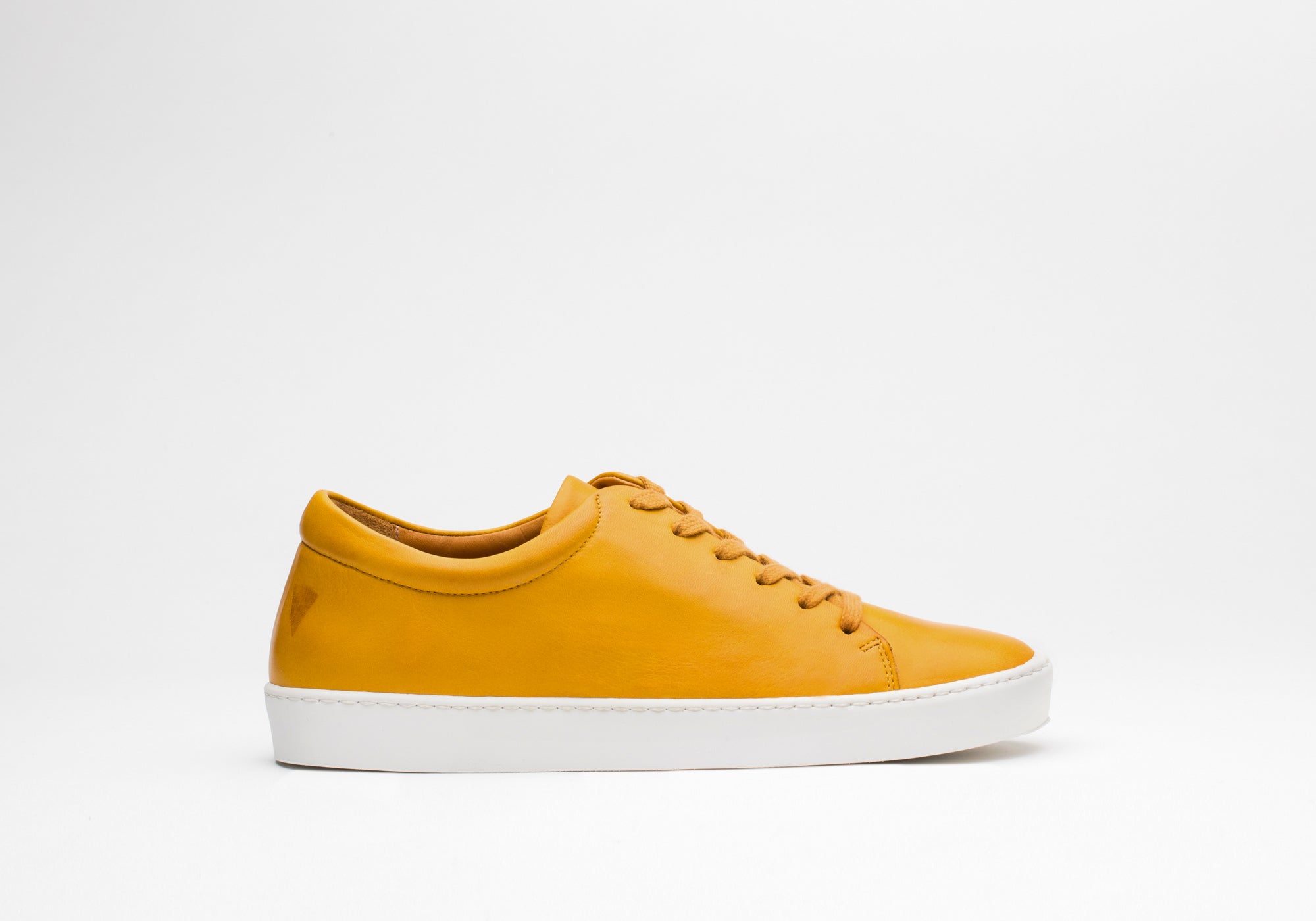 JAK Royal Mustard baskets cuir moutarde