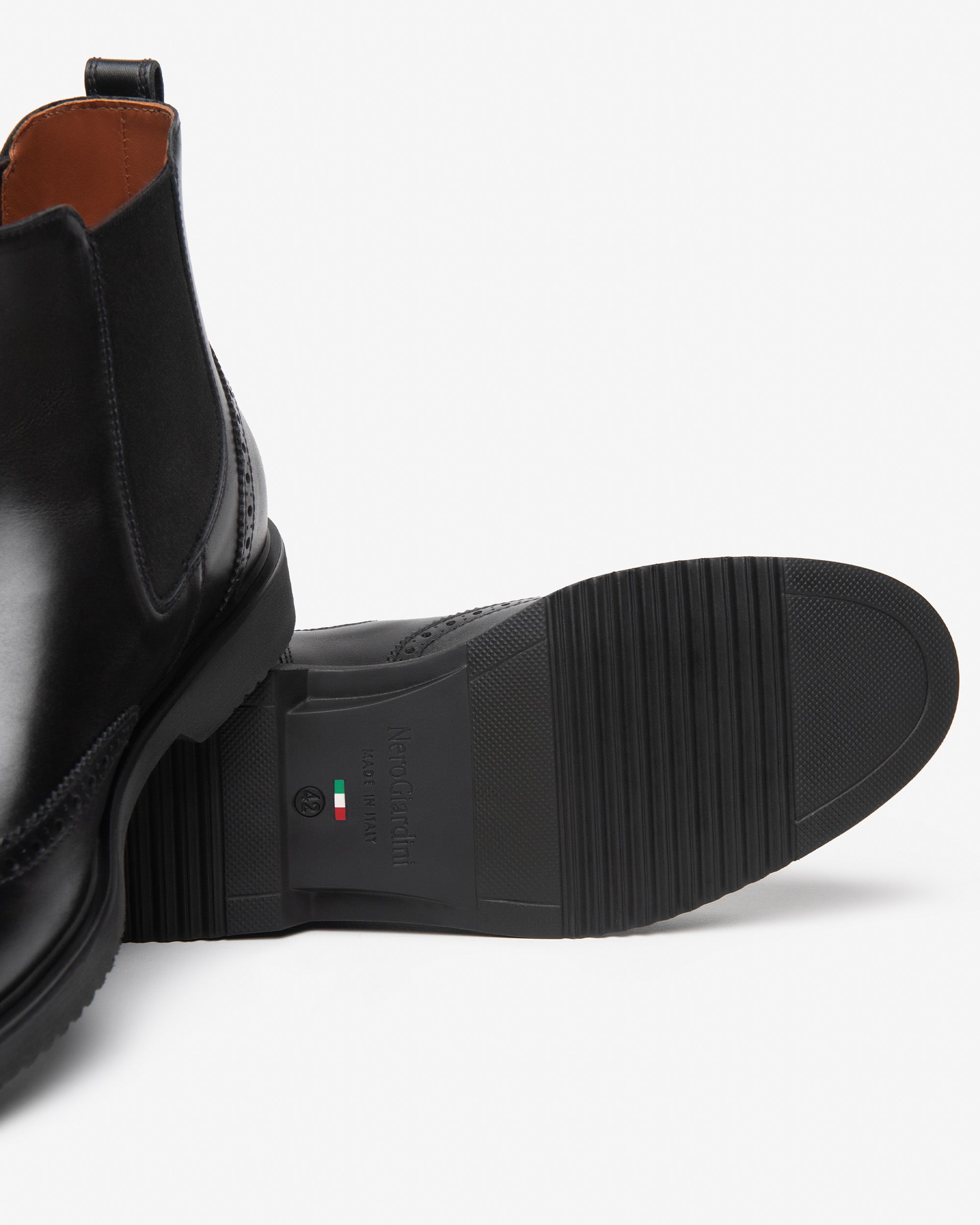 Nerogiardini Bottines Chelsea boots homme cuir brogue