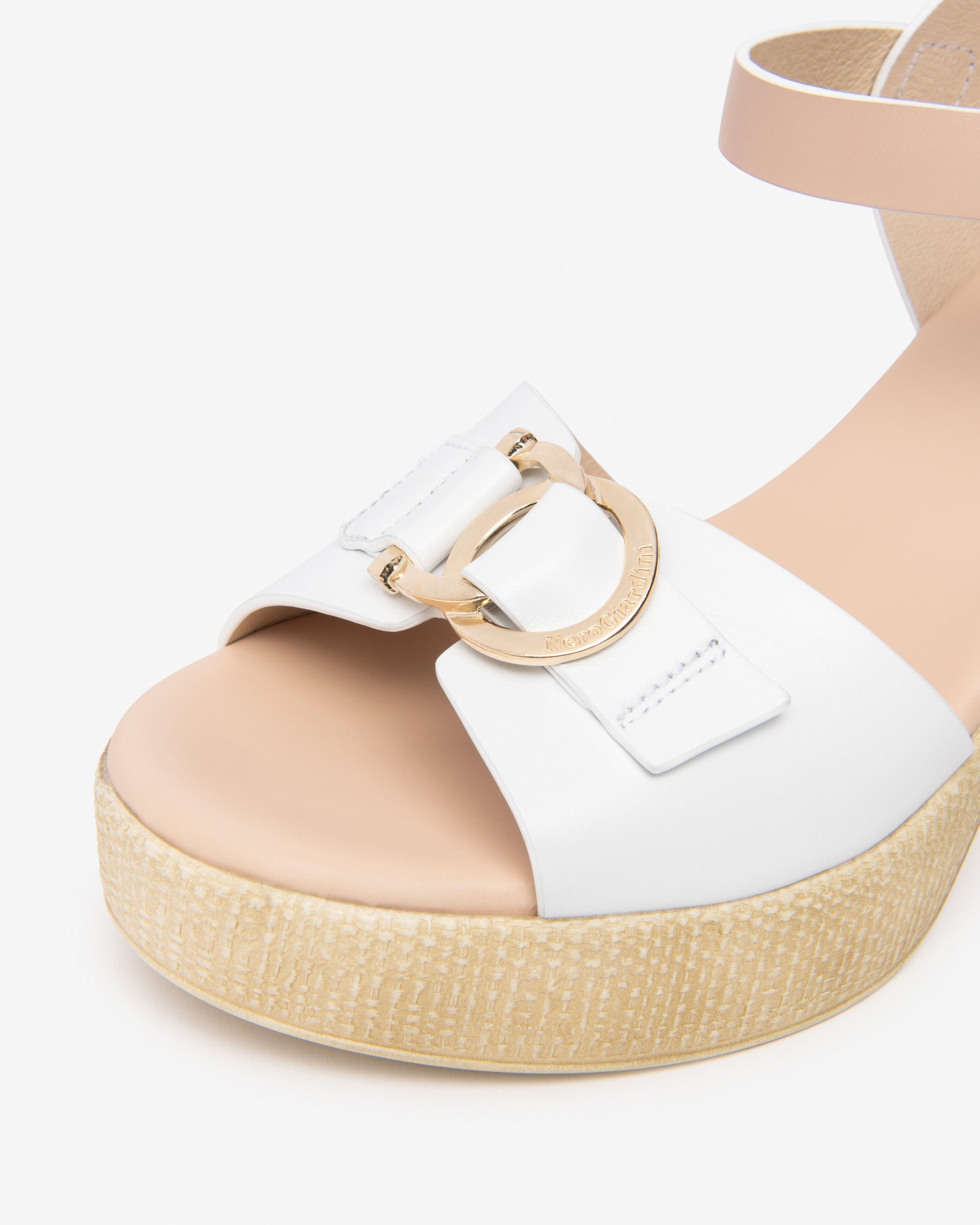 NeroGiardini Sandales Cuir Femme 37