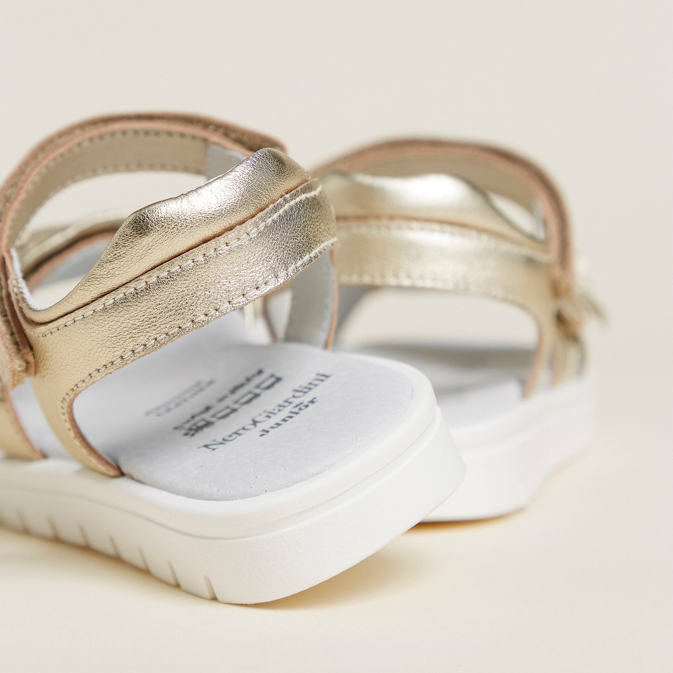 NeroGiardini Sandales Junior Fille Cuir Pointure 25-30