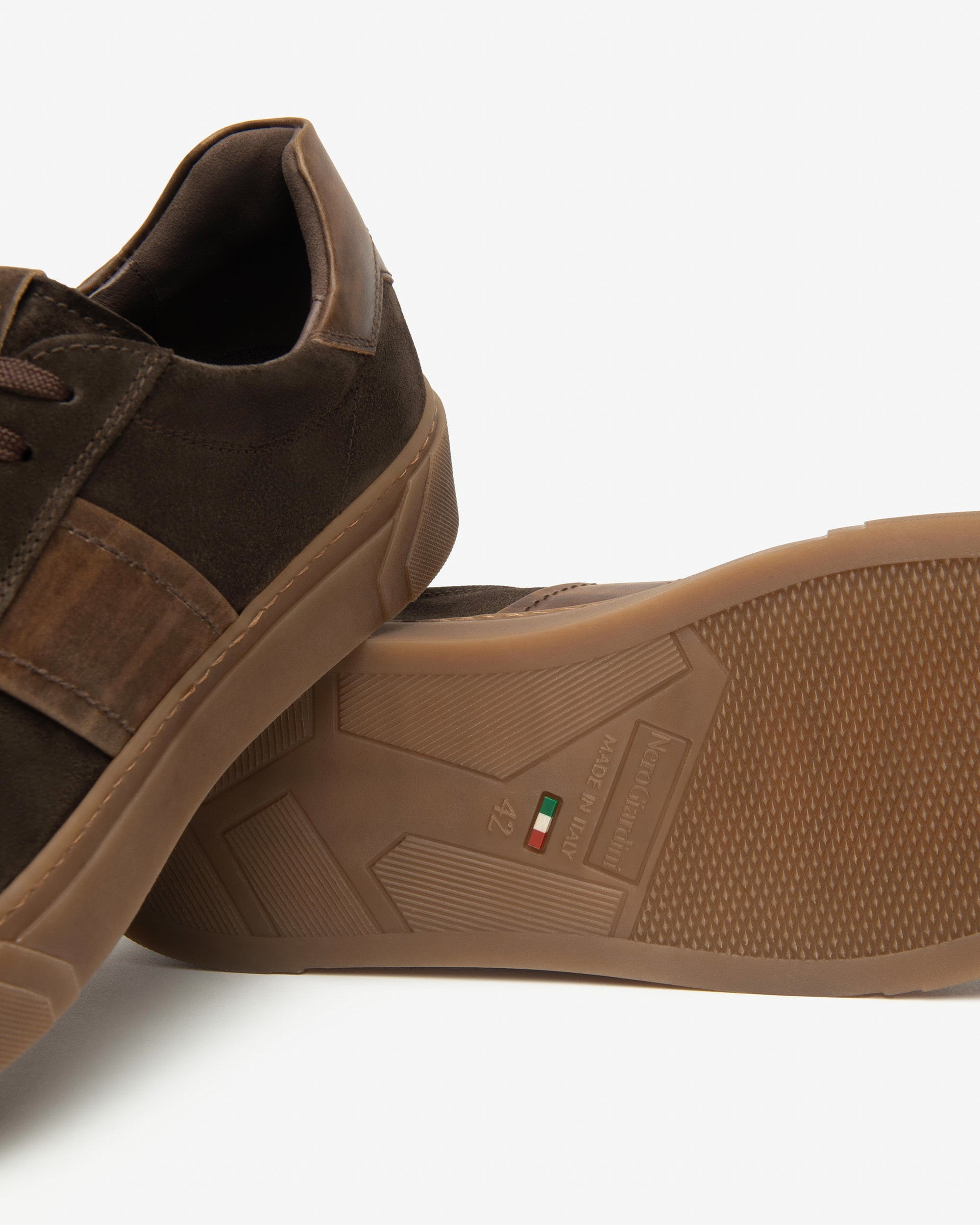 NeroGiardini Sneakers Homme Cuir Velours Confort