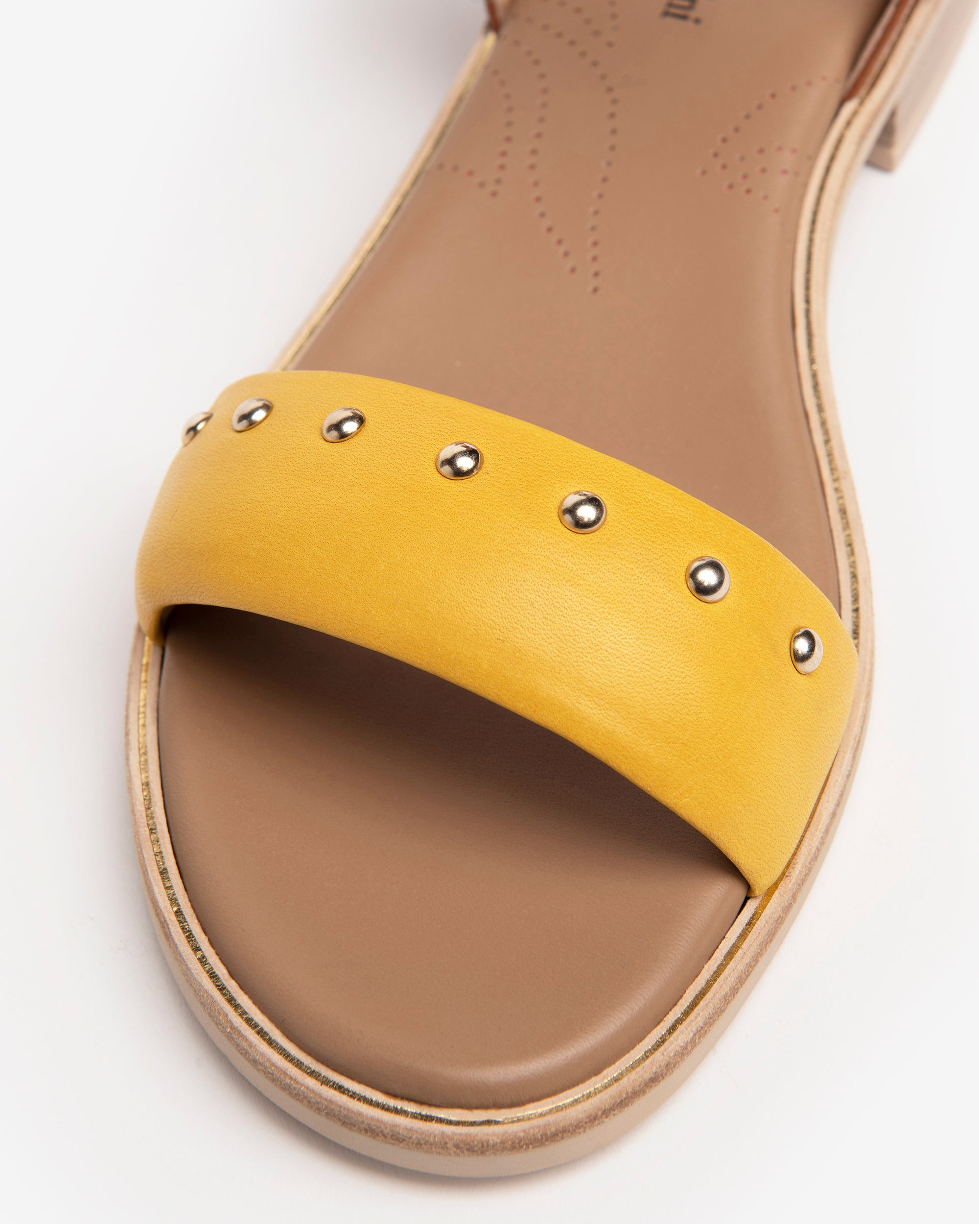 NeroGiardini Sandales Sandales Bicolores Clous Talon 2,5 cm