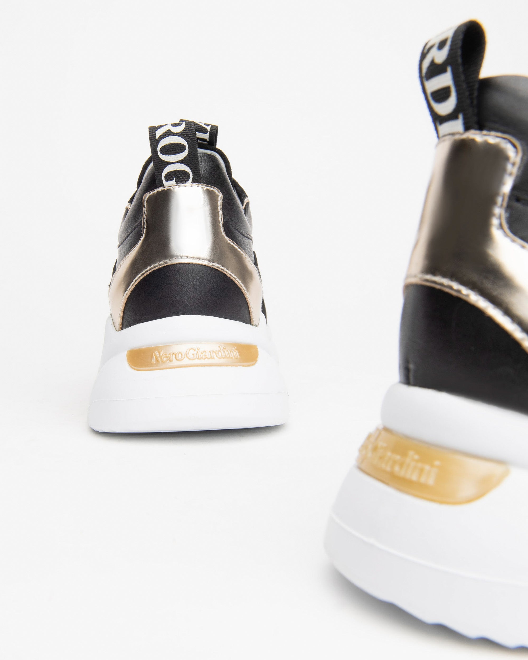 Nerogiardini Sneakers Femme Cuir et Velours Pointure 38