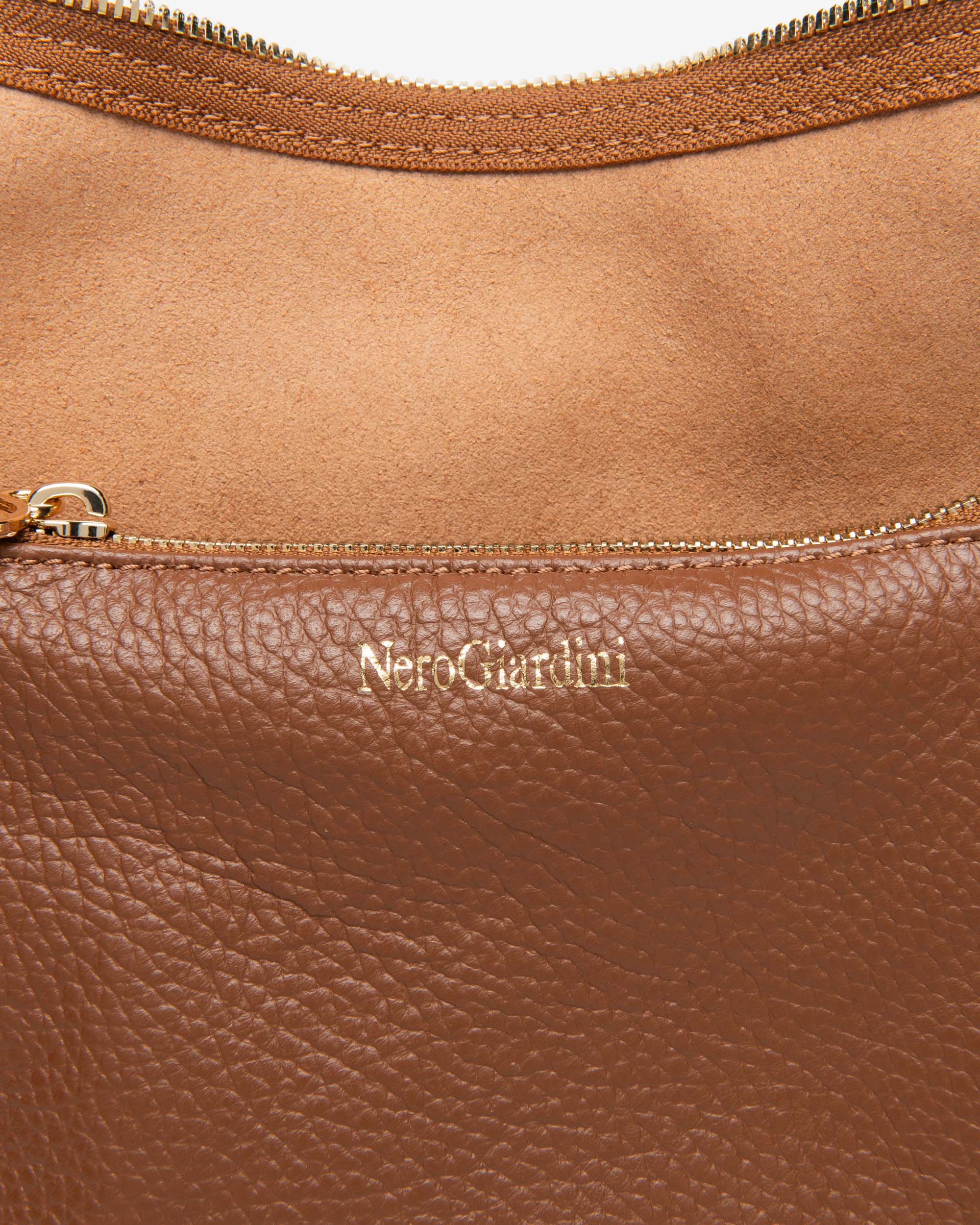 NeroGiardini Sacs besace hobo femme cuir