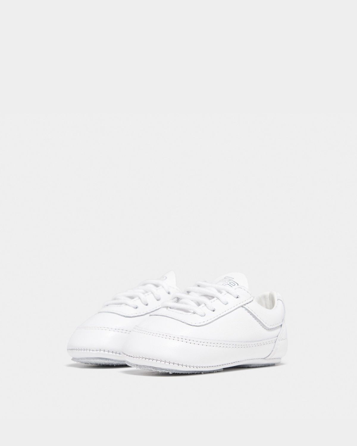 Filling Pieces Low Top Baby White baskets bébé blanc