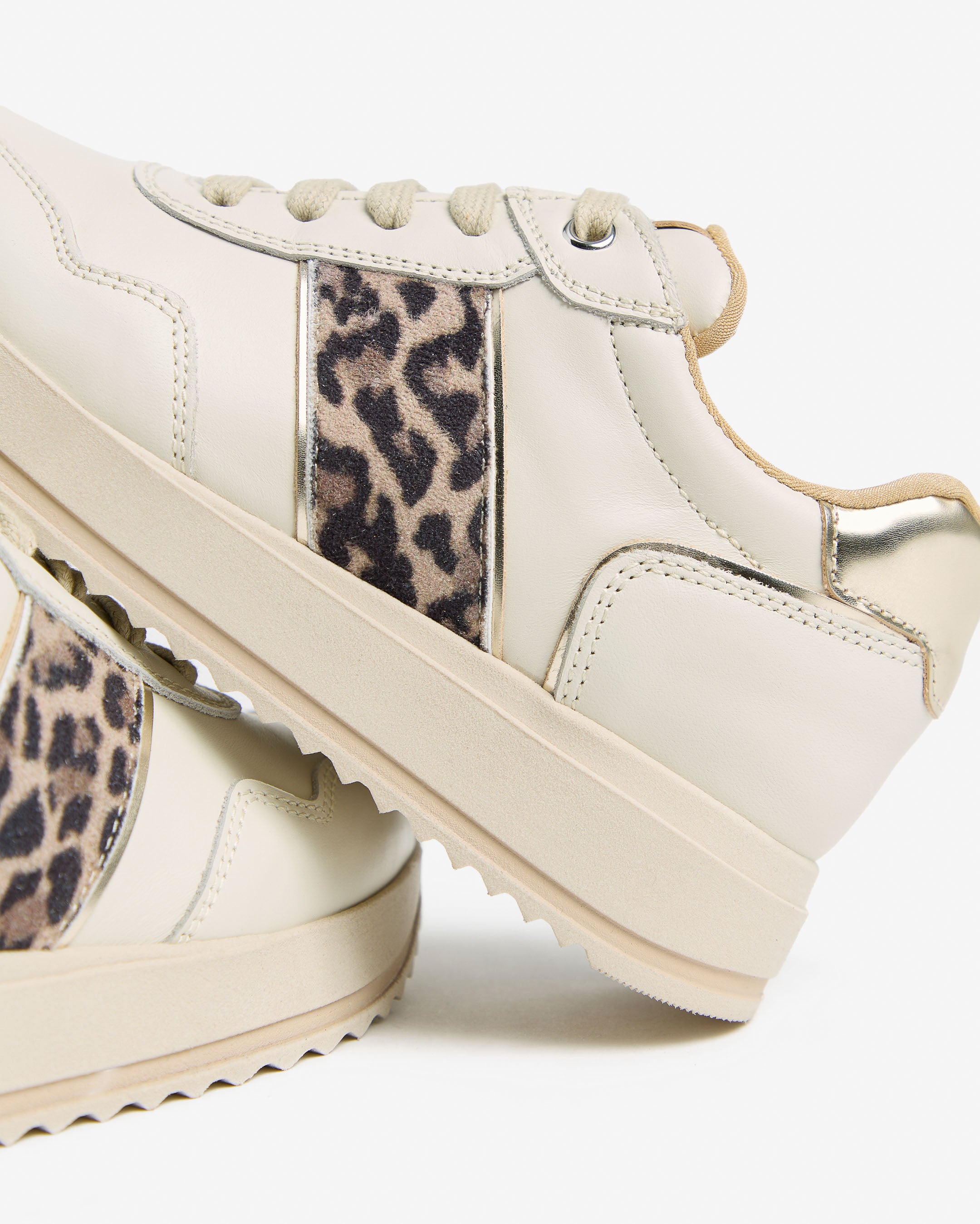 NeroGiardini Sneakers Teen Fille Cuir Semelle Légère