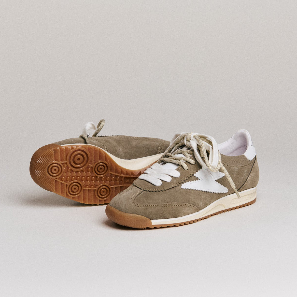 SMR Semerdjian Joyce D618 basket daim kaki blanc