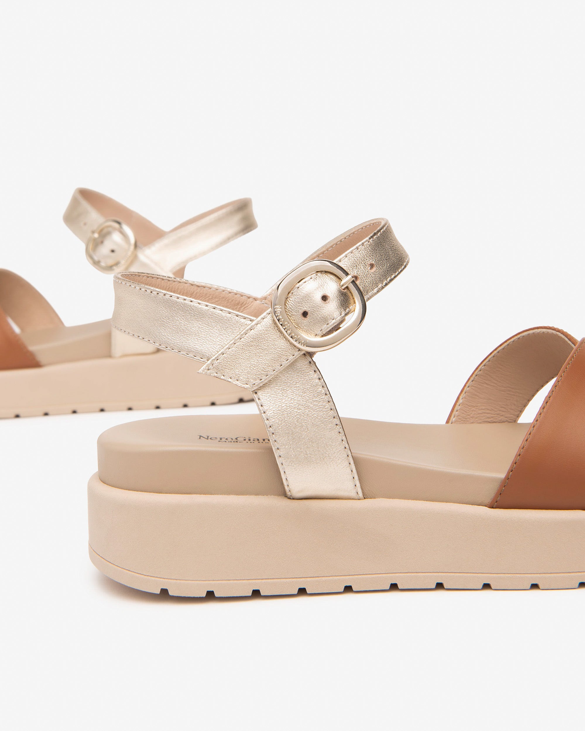 NeroGiardini Sandales Femme Cuir Été