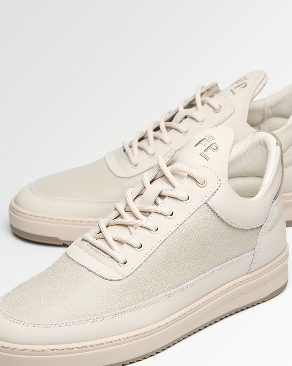 Filling Pieces Low Top Tech Crumbs baskets Off White