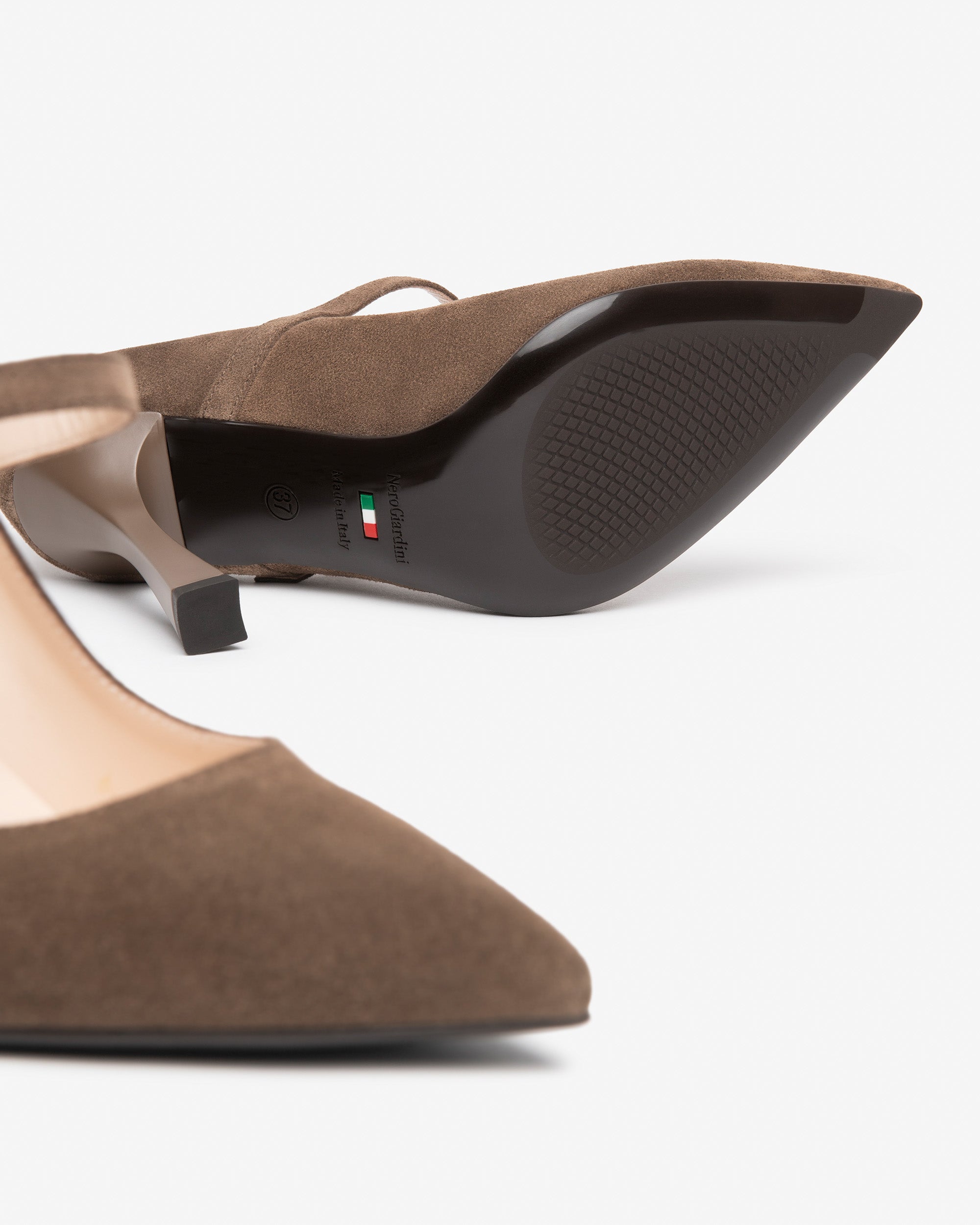NeroGiardini Ballerines Femme Cuir Velours à Bride