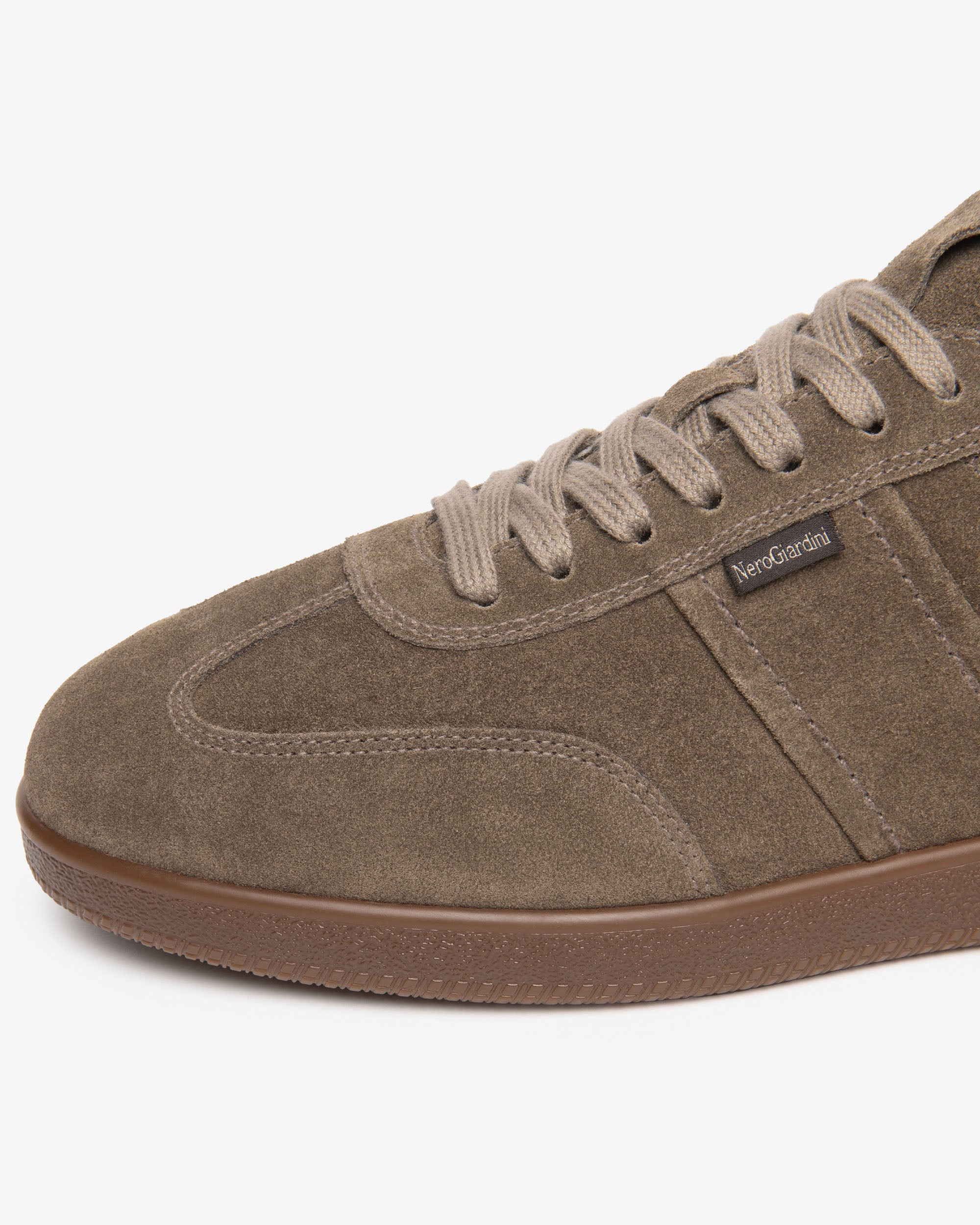 NeroGiardini Sneakers baskets daim homme 42 caoutchouc