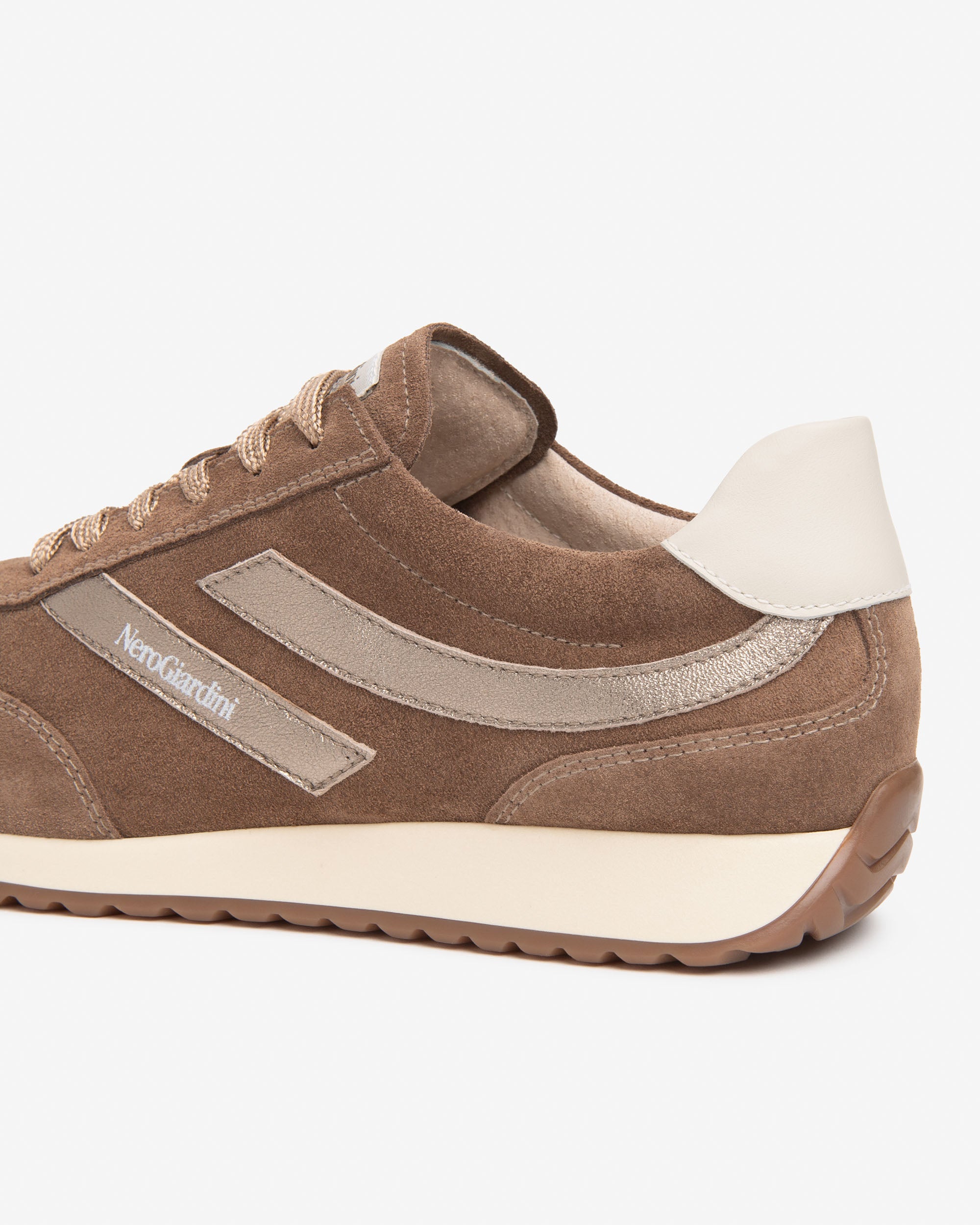 NeroGiardini Sneakers Femme Cuir Velours Daim Lacets