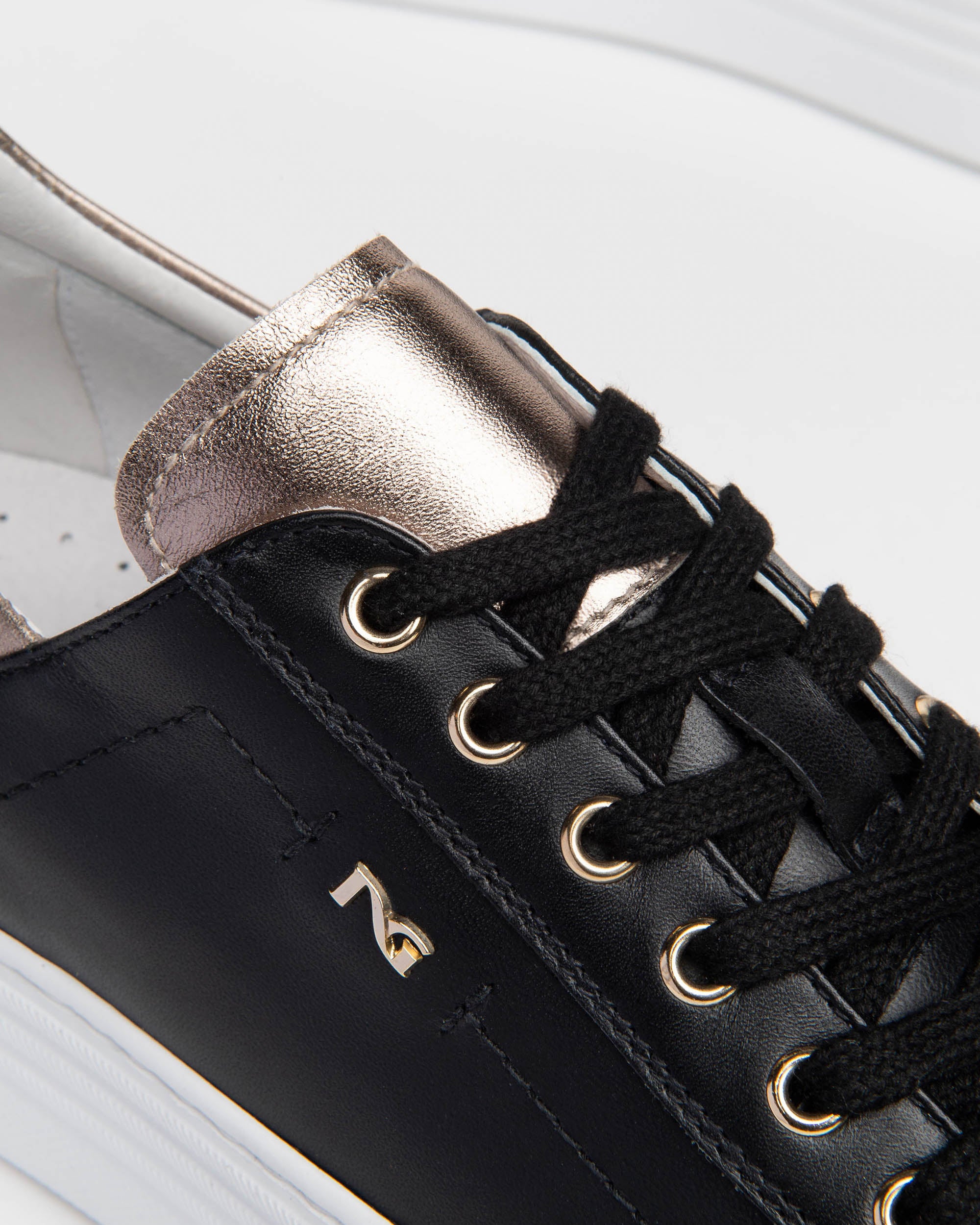 NeroGiardini Sneakers Femme Cuir Velours 38 Confort