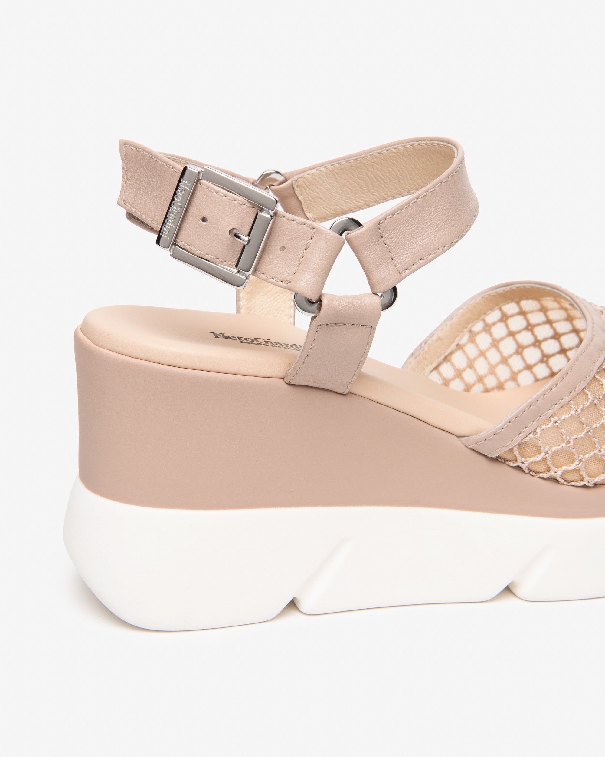 NeroGiardini Sandales sandales femme cuir toile 38
