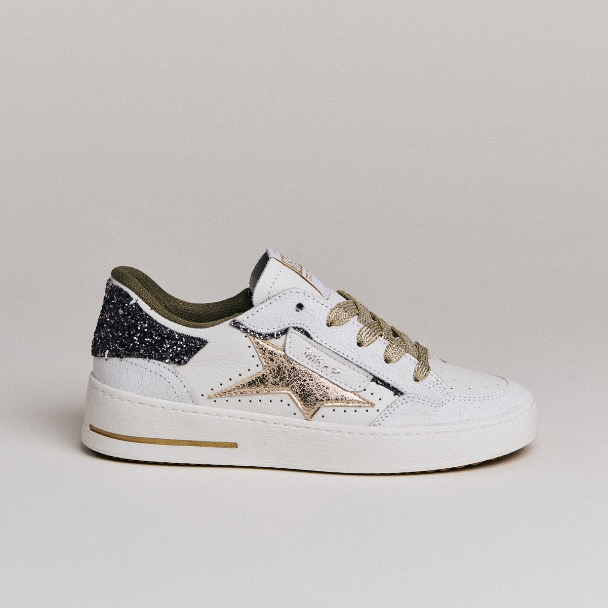 SMR Ale C823 baskets cuir blanc glitter doré