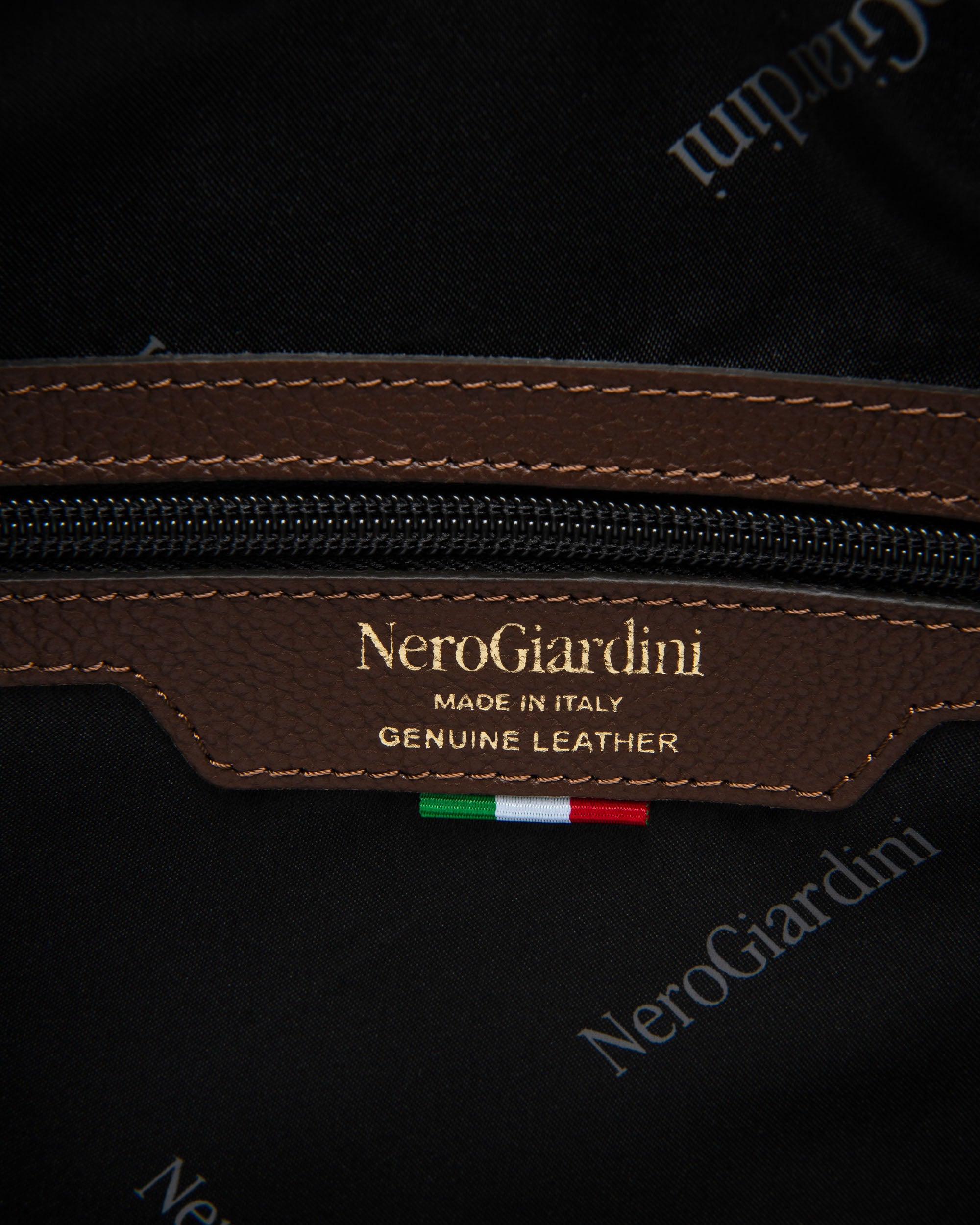 NeroGiardini Sacs Sac Bowling Cuir Femme PZ Doré