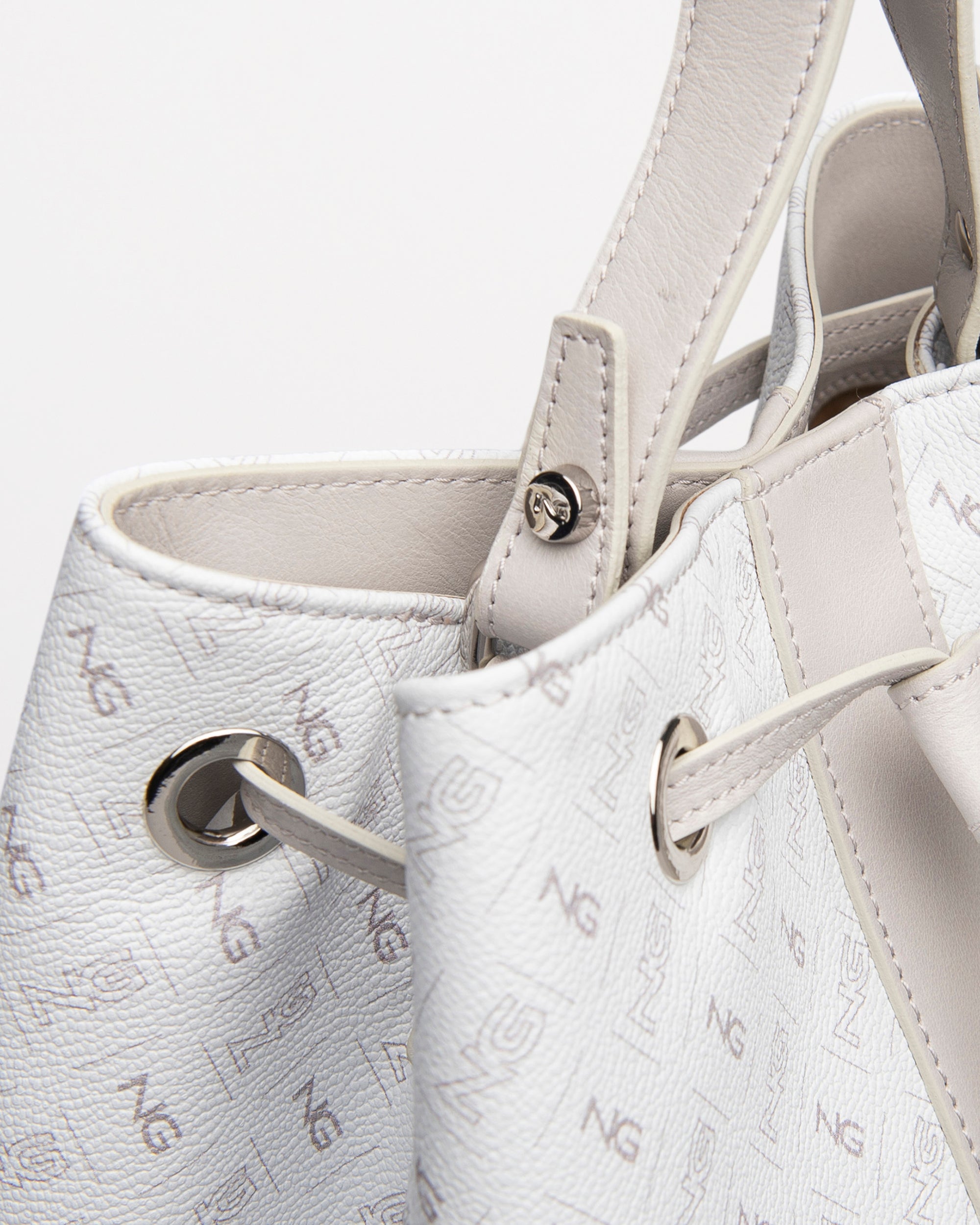 NeroGiardini Sacs Sac Seau Cuir Femme PZ Italien
