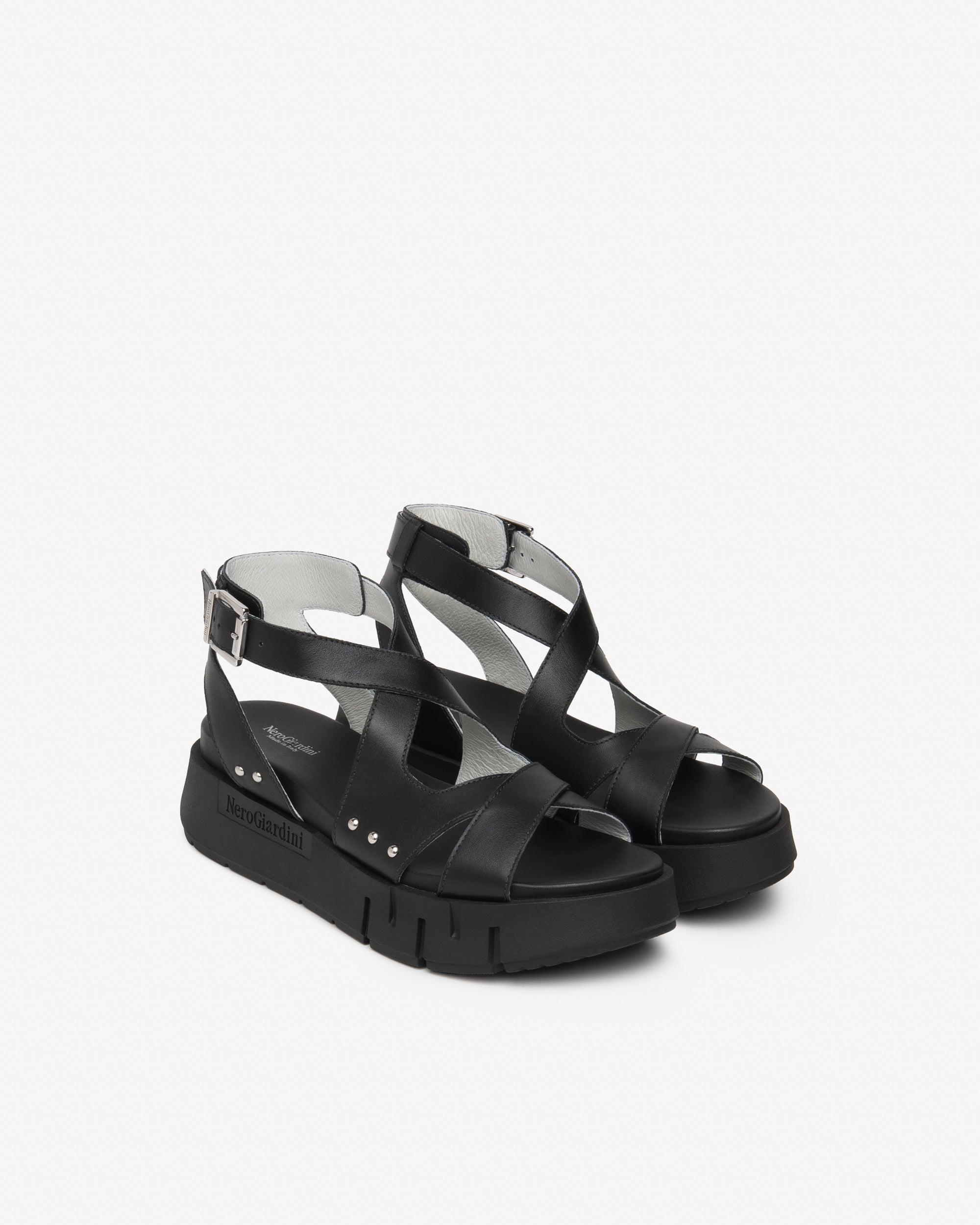 NeroGiardini Sandales Sandales Femme Cuir Été