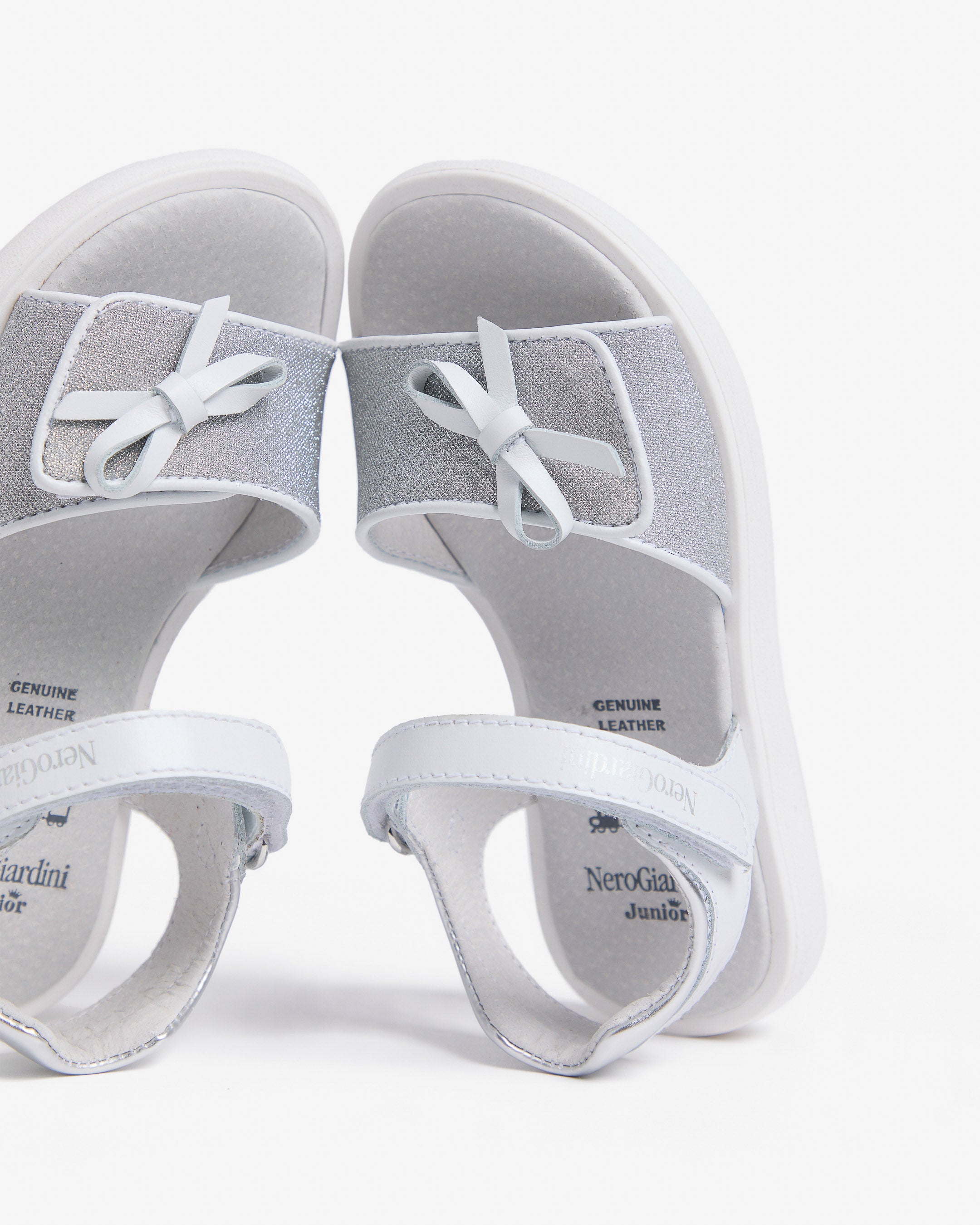 NeroGiardini Sandales Junior Fille Cuir Pointure 25-30