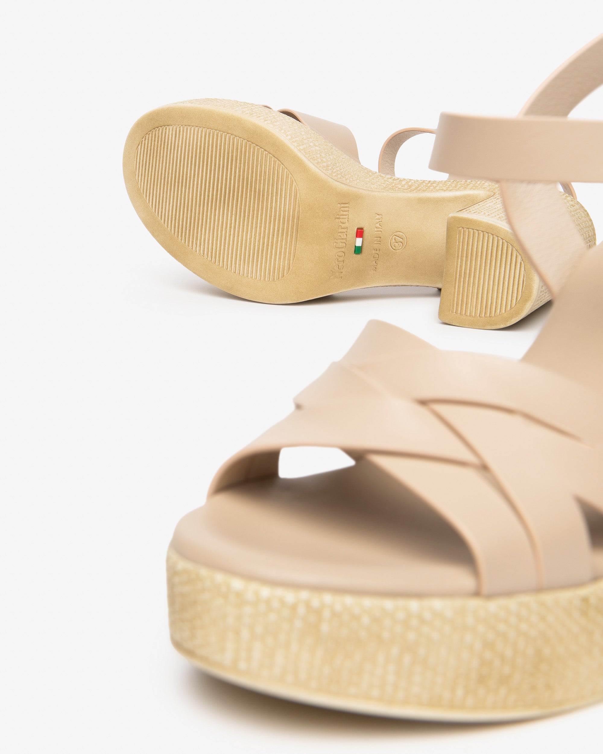 NeroGiardini Sandales femme cuir confort quotidien 35-41