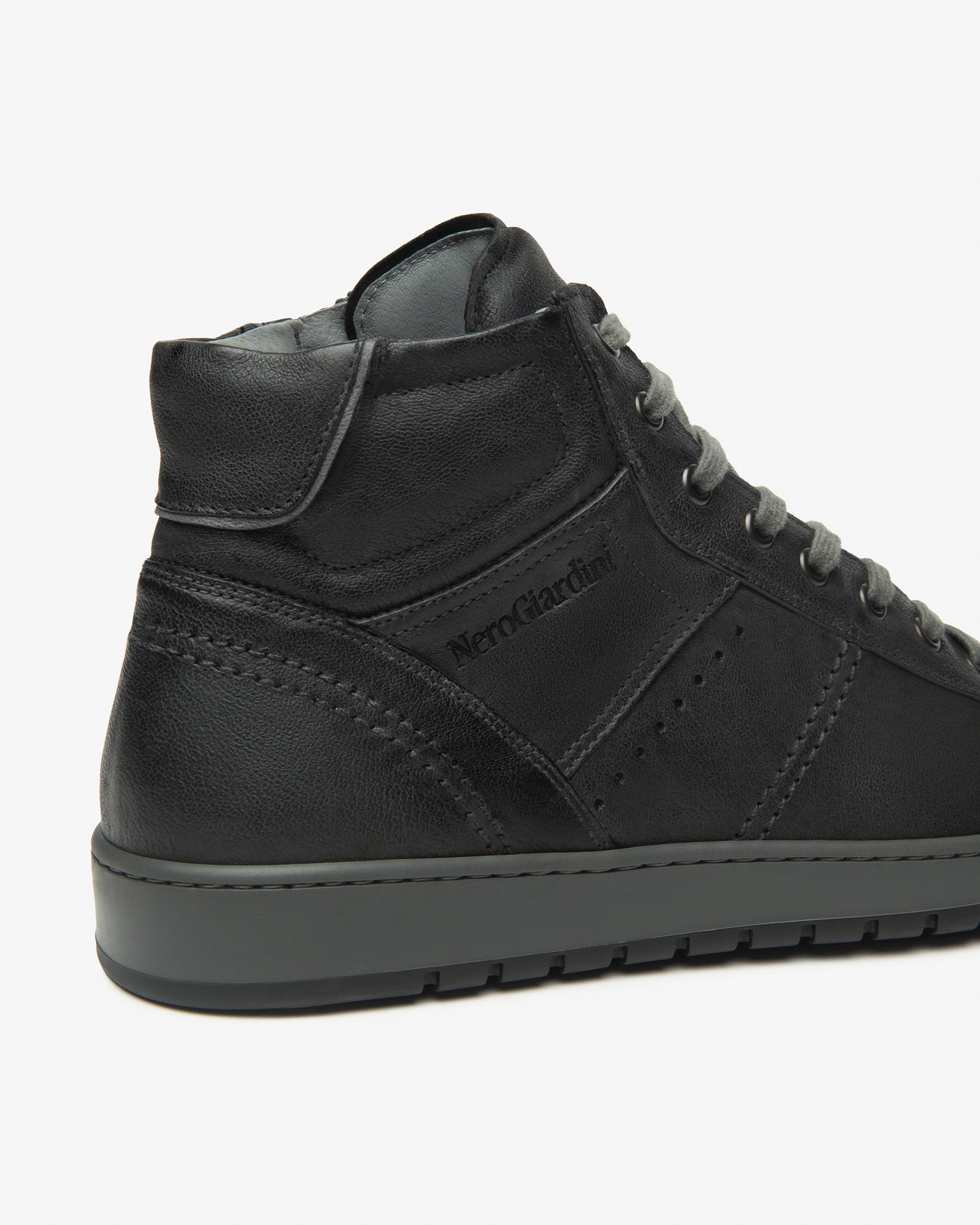 NeroGiardini Sneakers Montantes Basket Homme Cuir 42