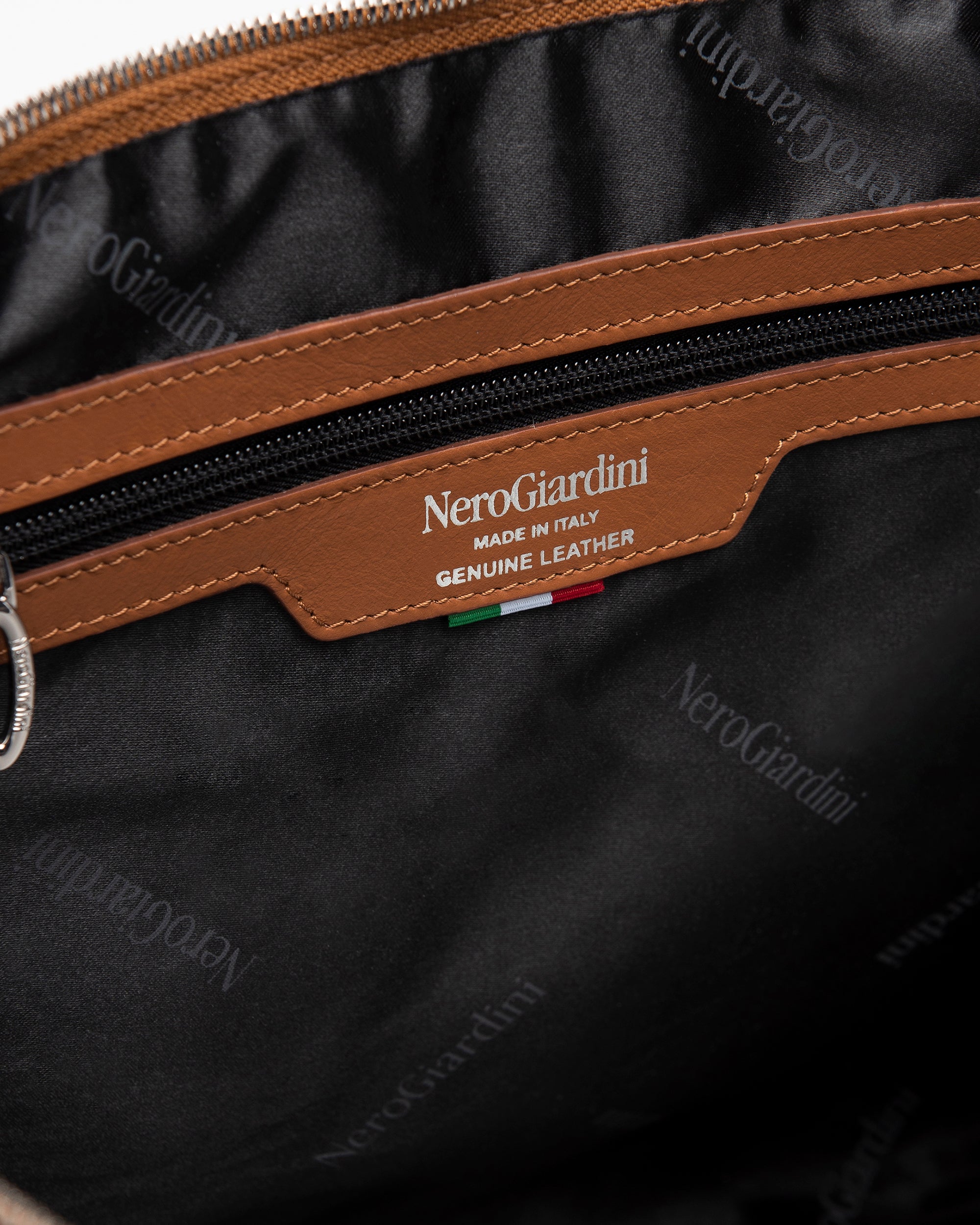 NeroGiardini Sacs Cabas Femme Cuir PZ Italien