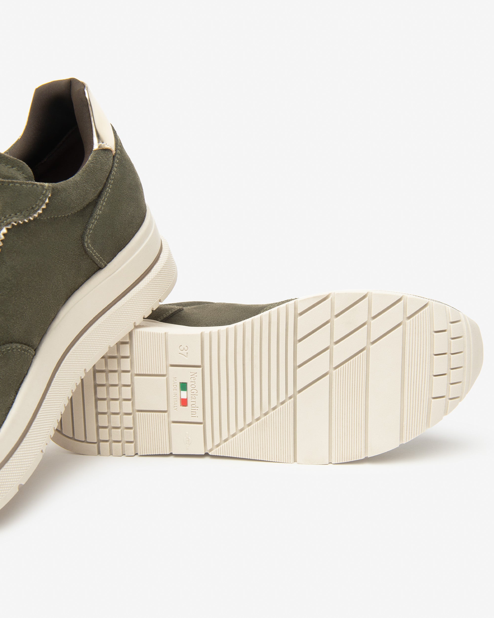 NeroGiardini Sneakers Femme Cuir Velours Confort DryGo