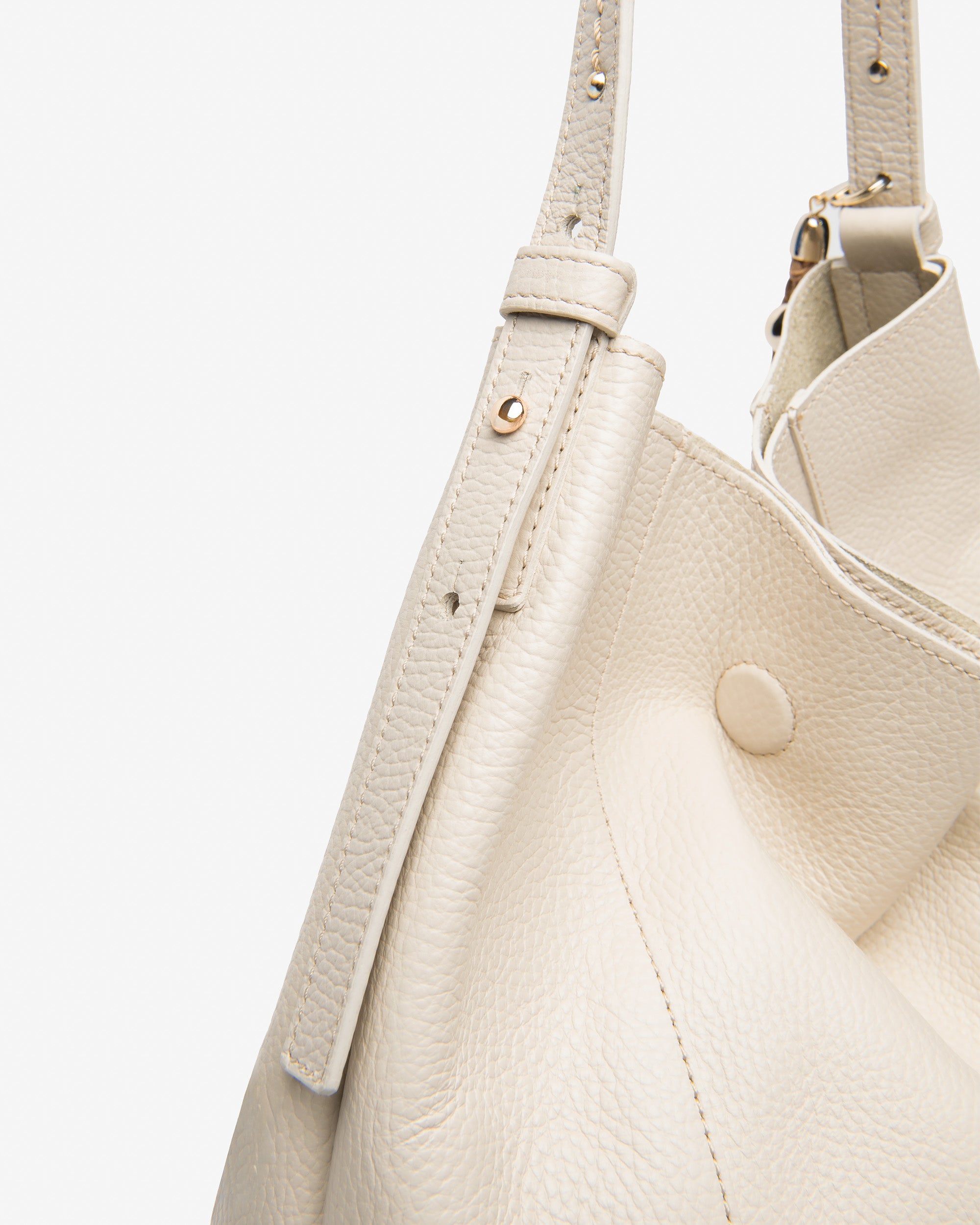 NeroGiardini Sac Seau Cuir Femme Porté Épaule