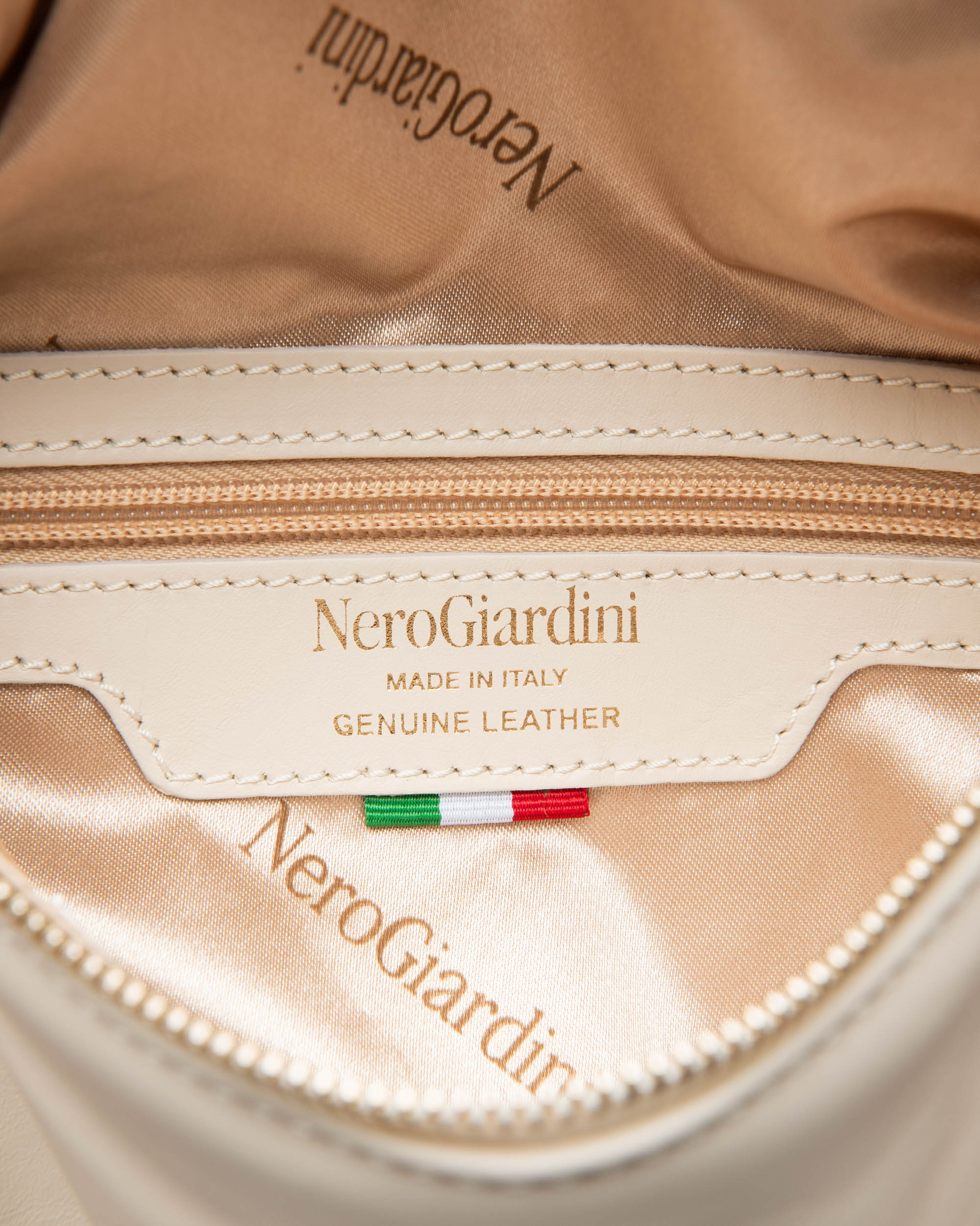 NeroGiardini Sacs Sac Bandoulière Cuir Femme PZ