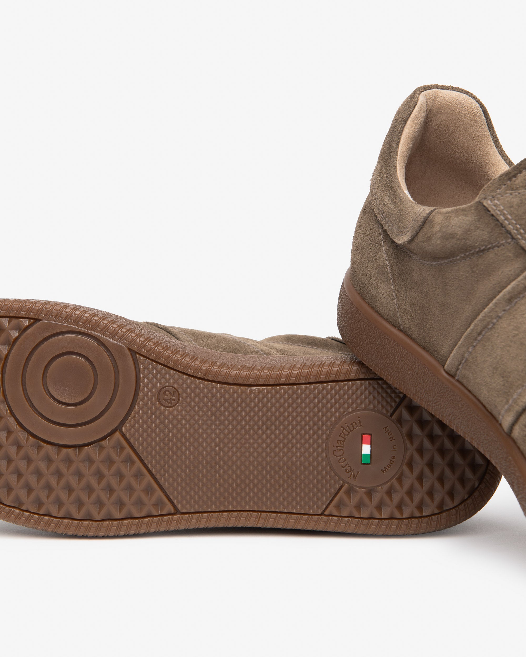 NeroGiardini Sneakers baskets daim homme 42 caoutchouc