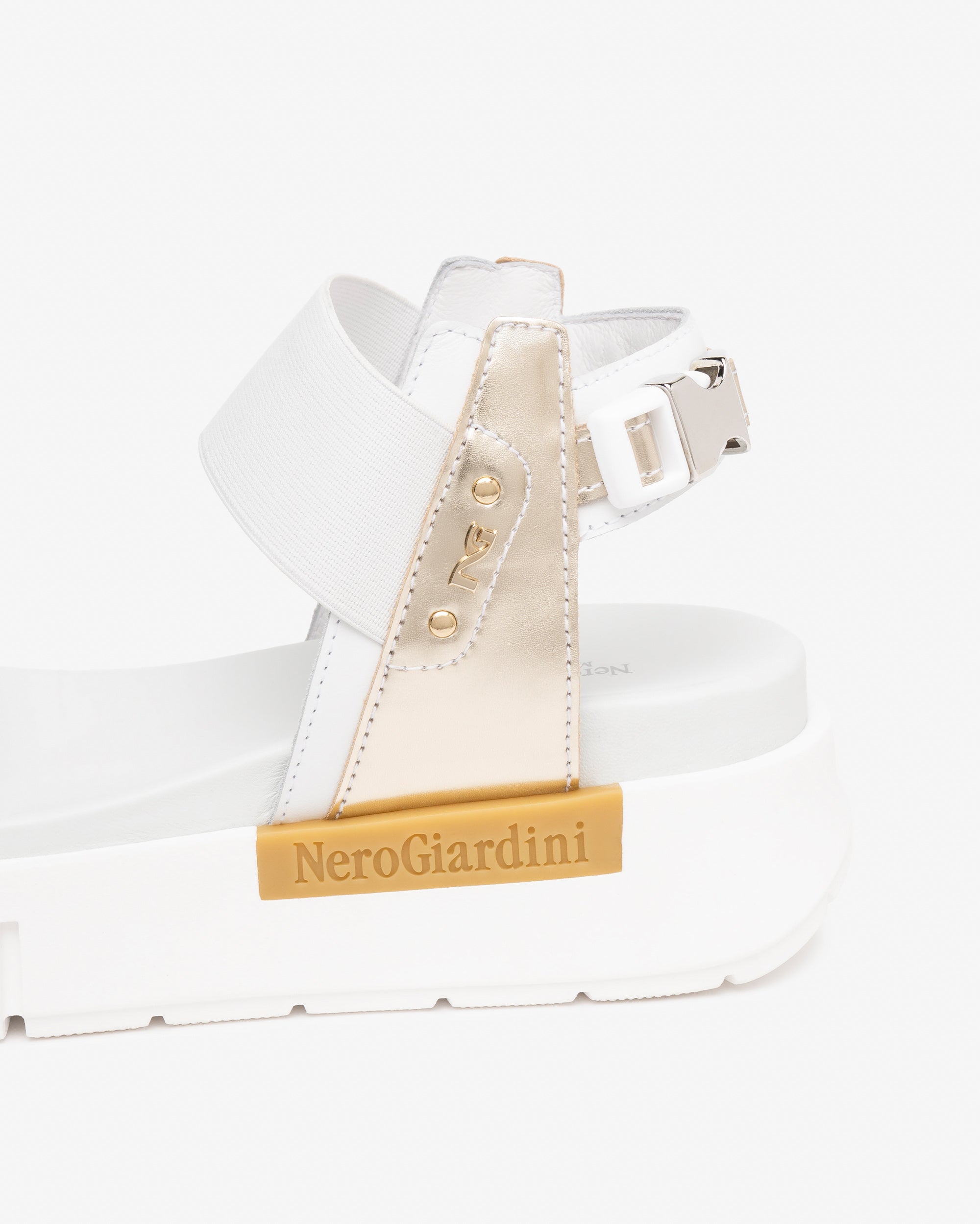 NeroGiardini Sandales Femme Cuir sandales 35-41