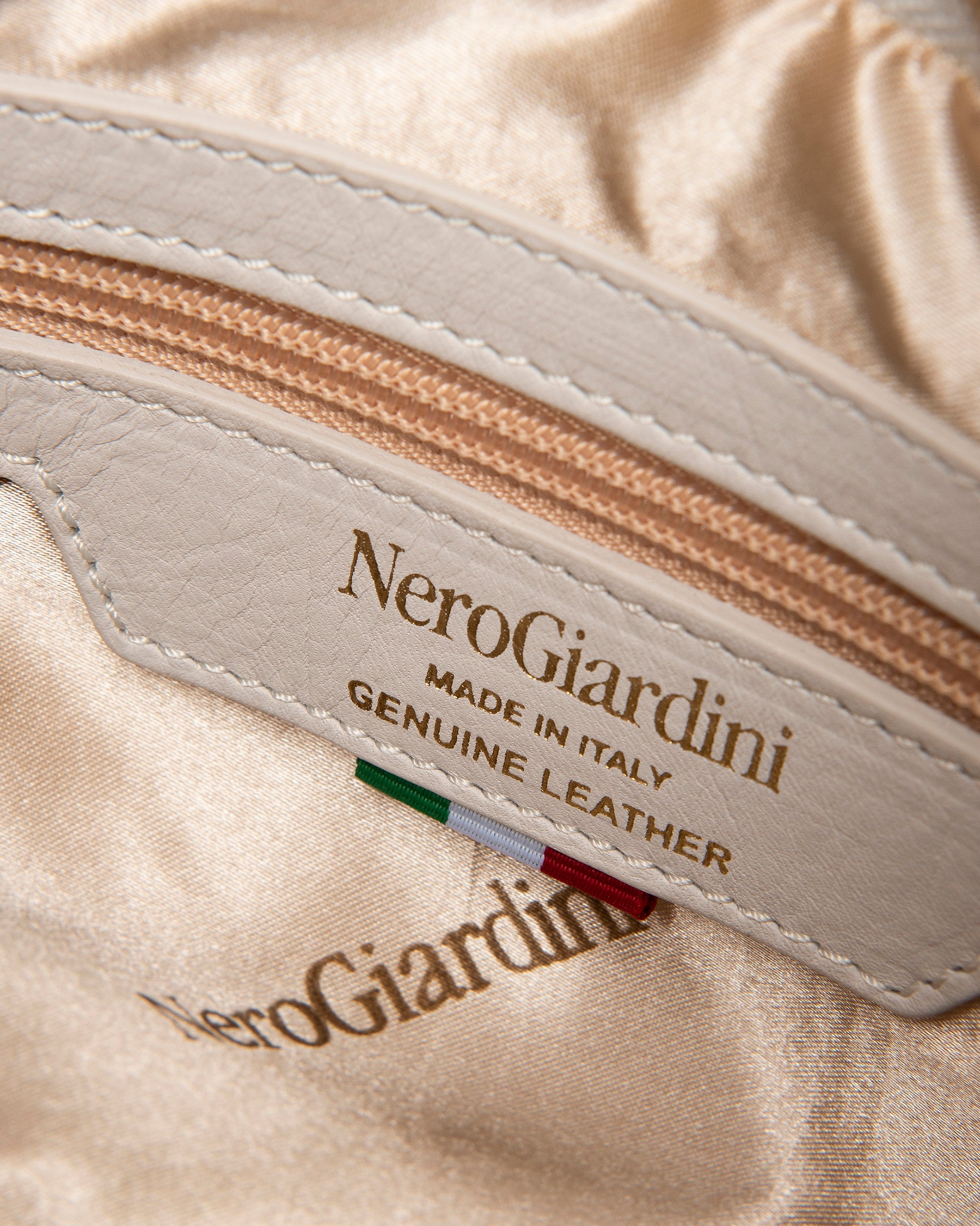NeroGiardini Sacs Femme Besace Cuir Italy