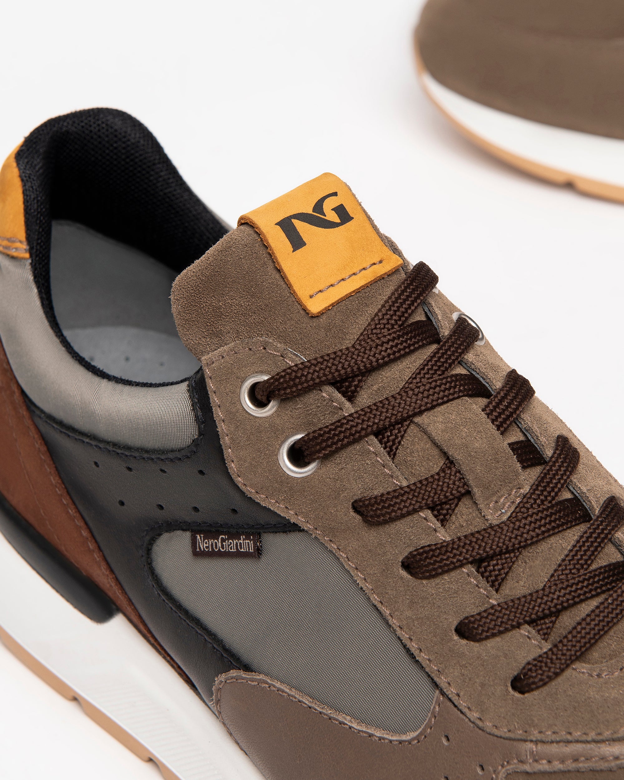 NeroGiardini Sneakers Homme Daim Cuir Toile Taille 42