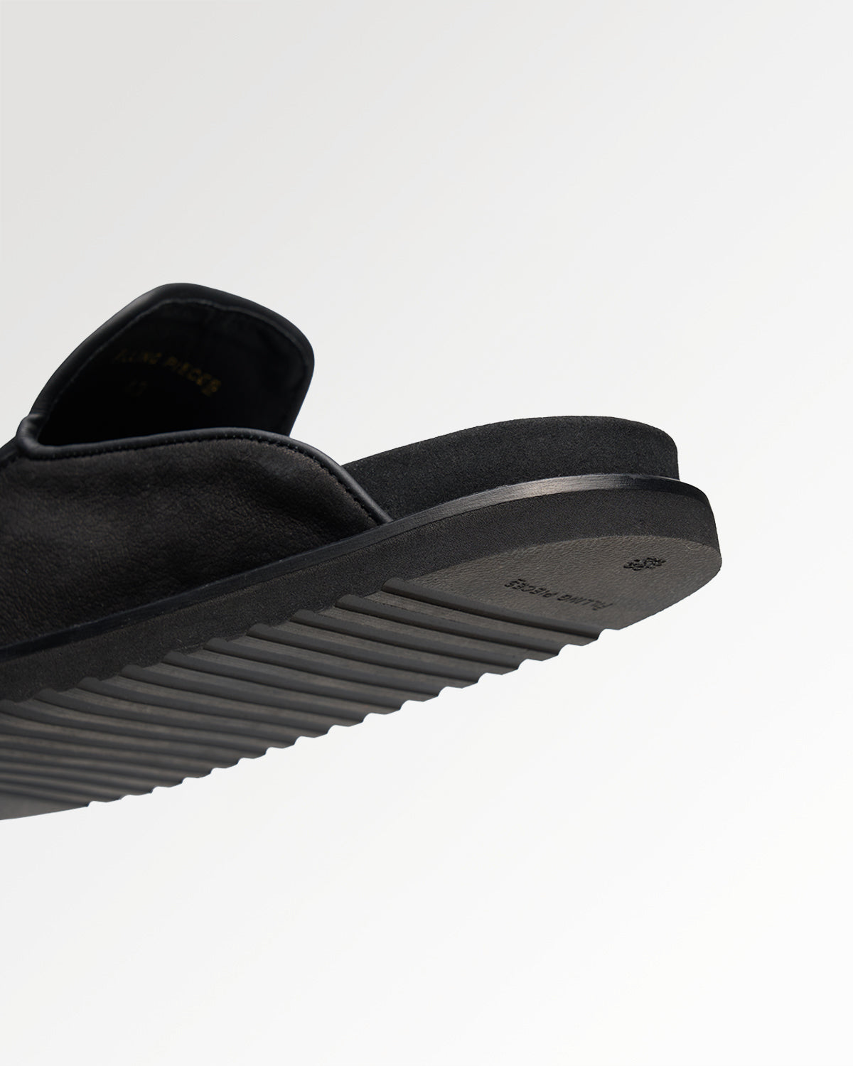 Filling Pieces Clog Grain Black sabot cuir noir