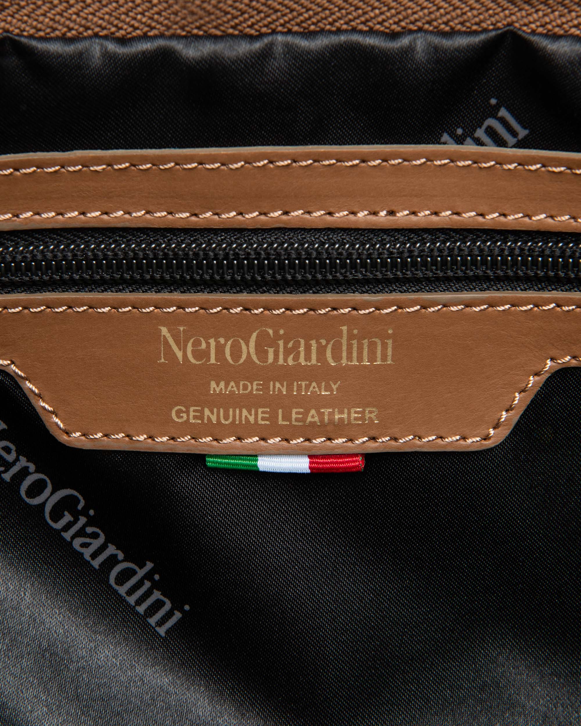 Nerogiardini Sacs Épaule Sac Daim PZ Drapé Doré