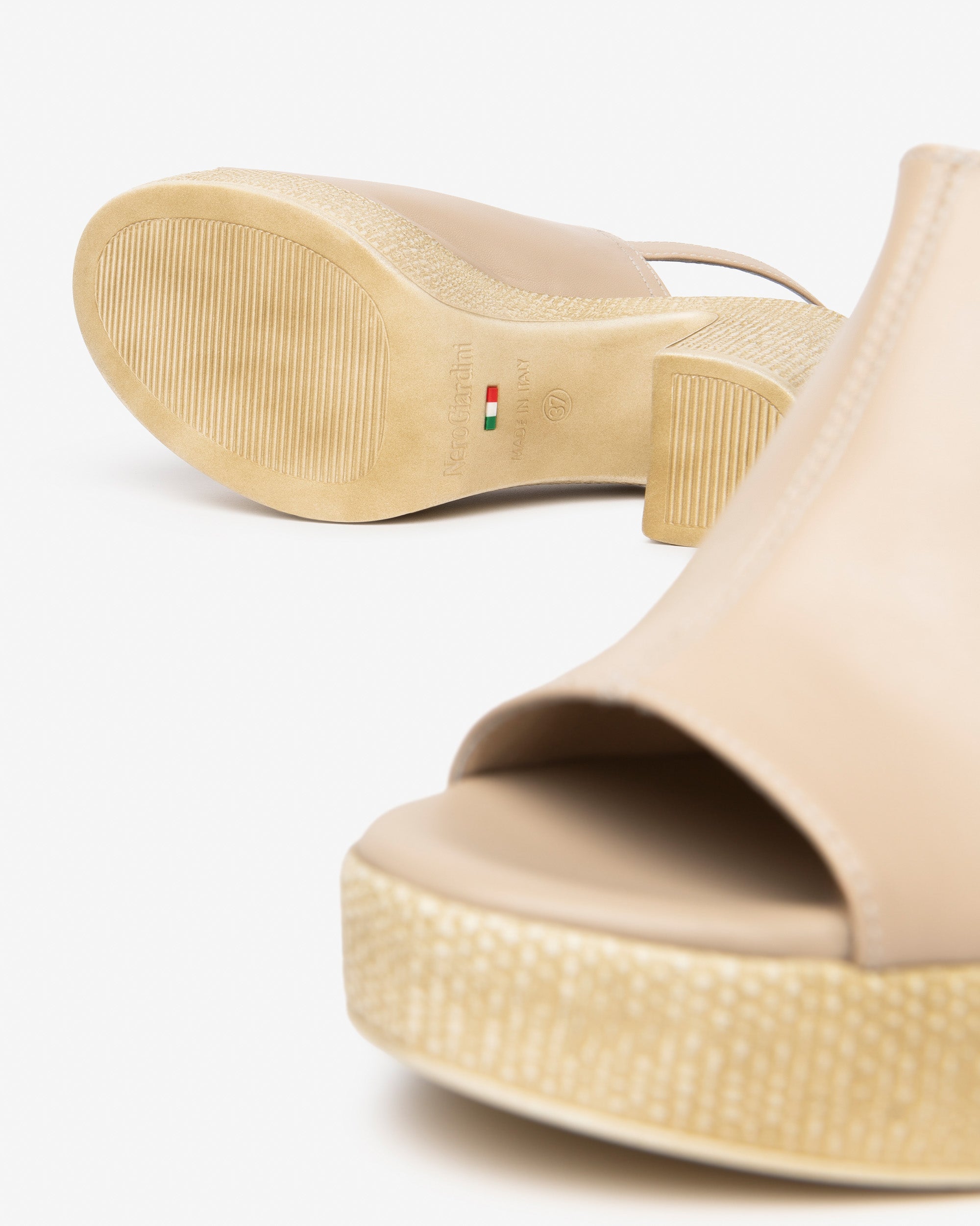NeroGiardini Sandales Femme en Cuir Sandales cuir Italie