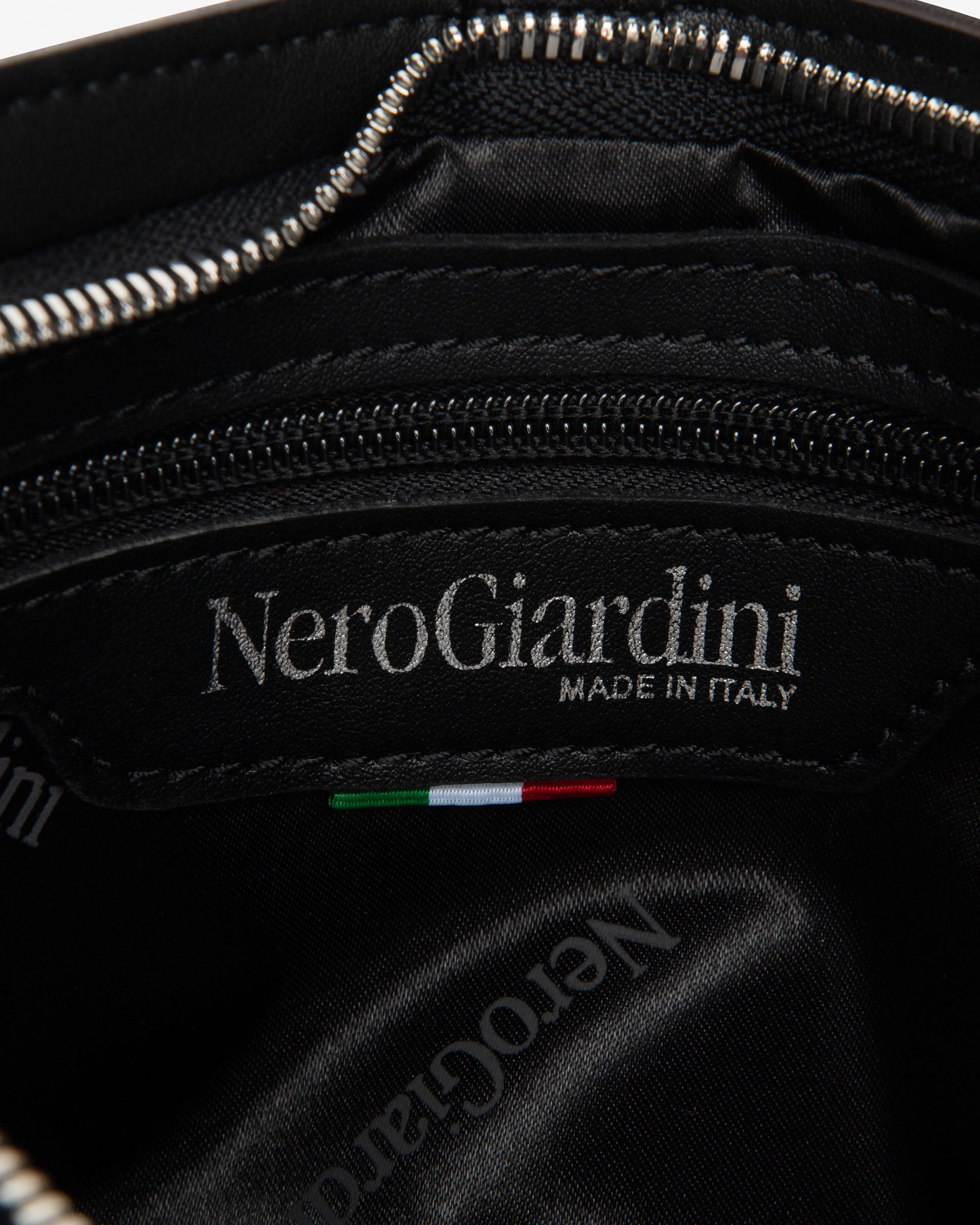 NeroGiardini Sacs Pochette Femme Technique PZ