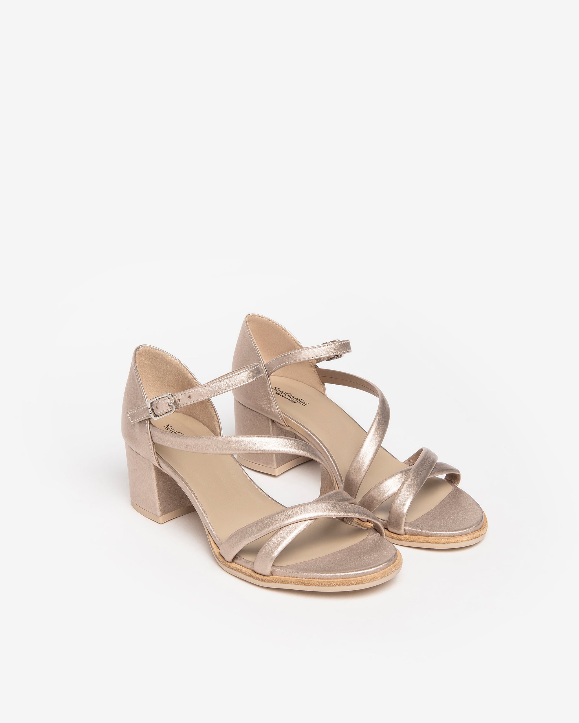 Nerogiardini Sandales Cuir Sandales Femme 38 Minimaliste