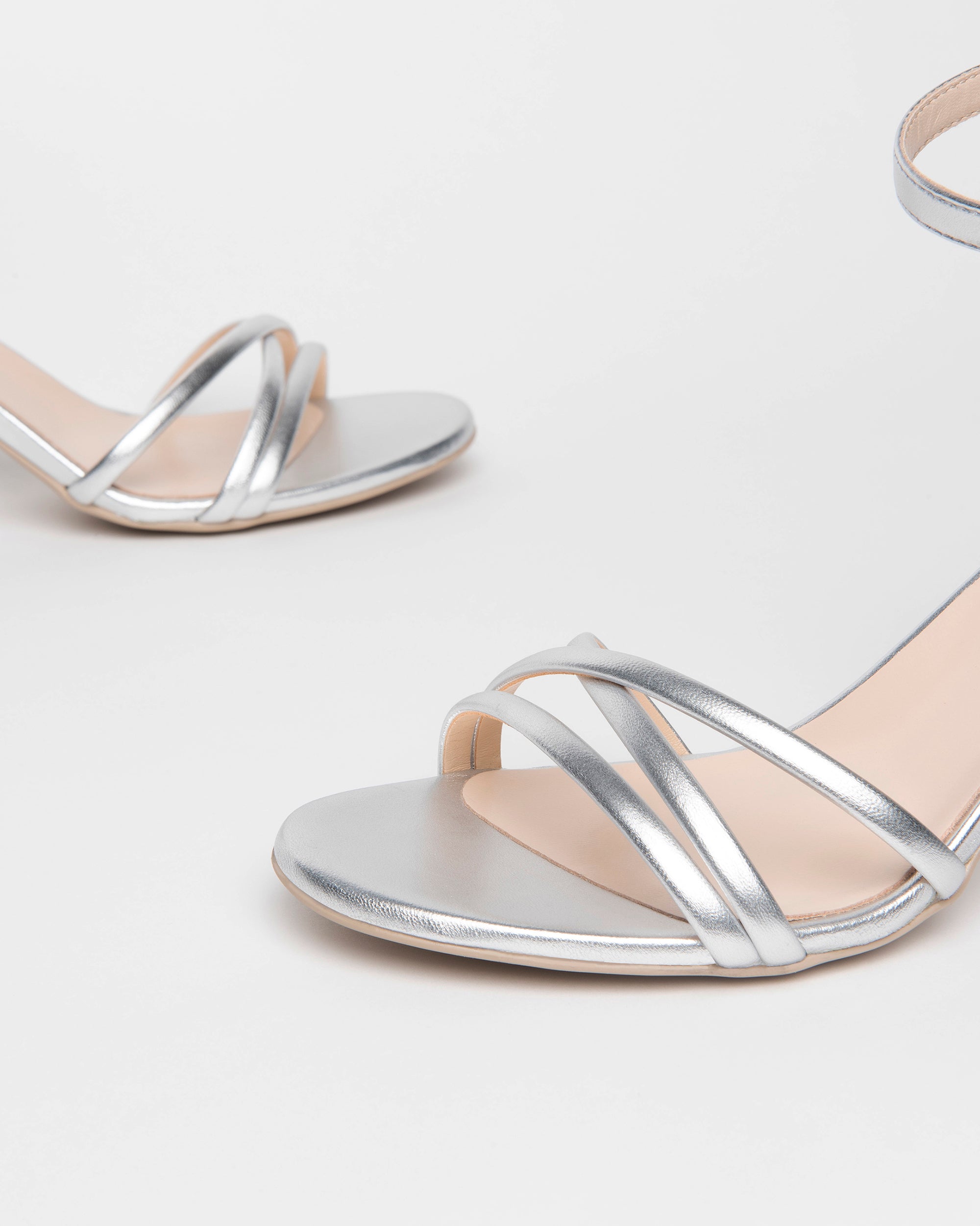 NeroGiardini Sandales Femme Cuir Lamé Talon 7,5 cm