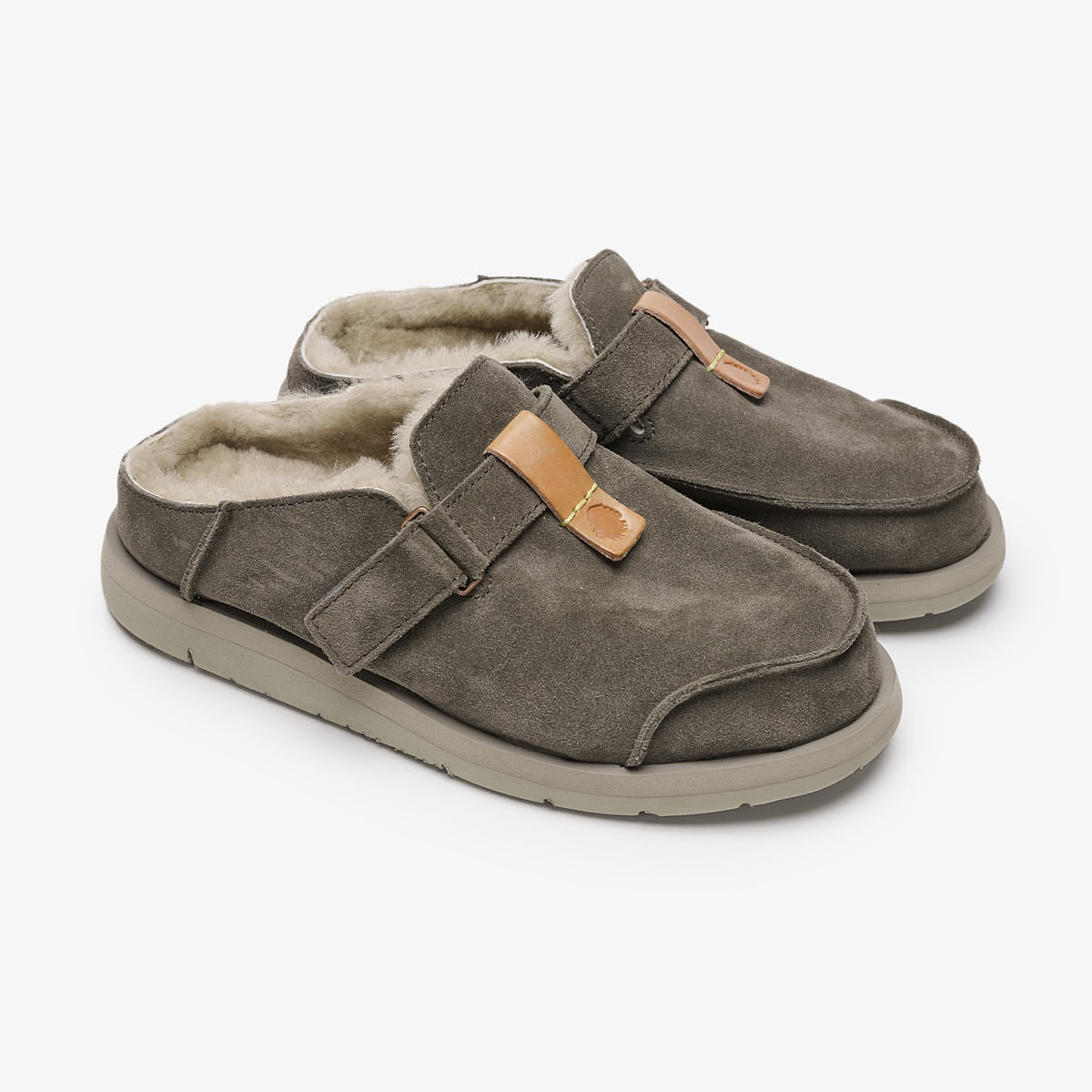 Satorisan Uwabaki Clog Suede Sabots Deep Khaki Mixte Léger