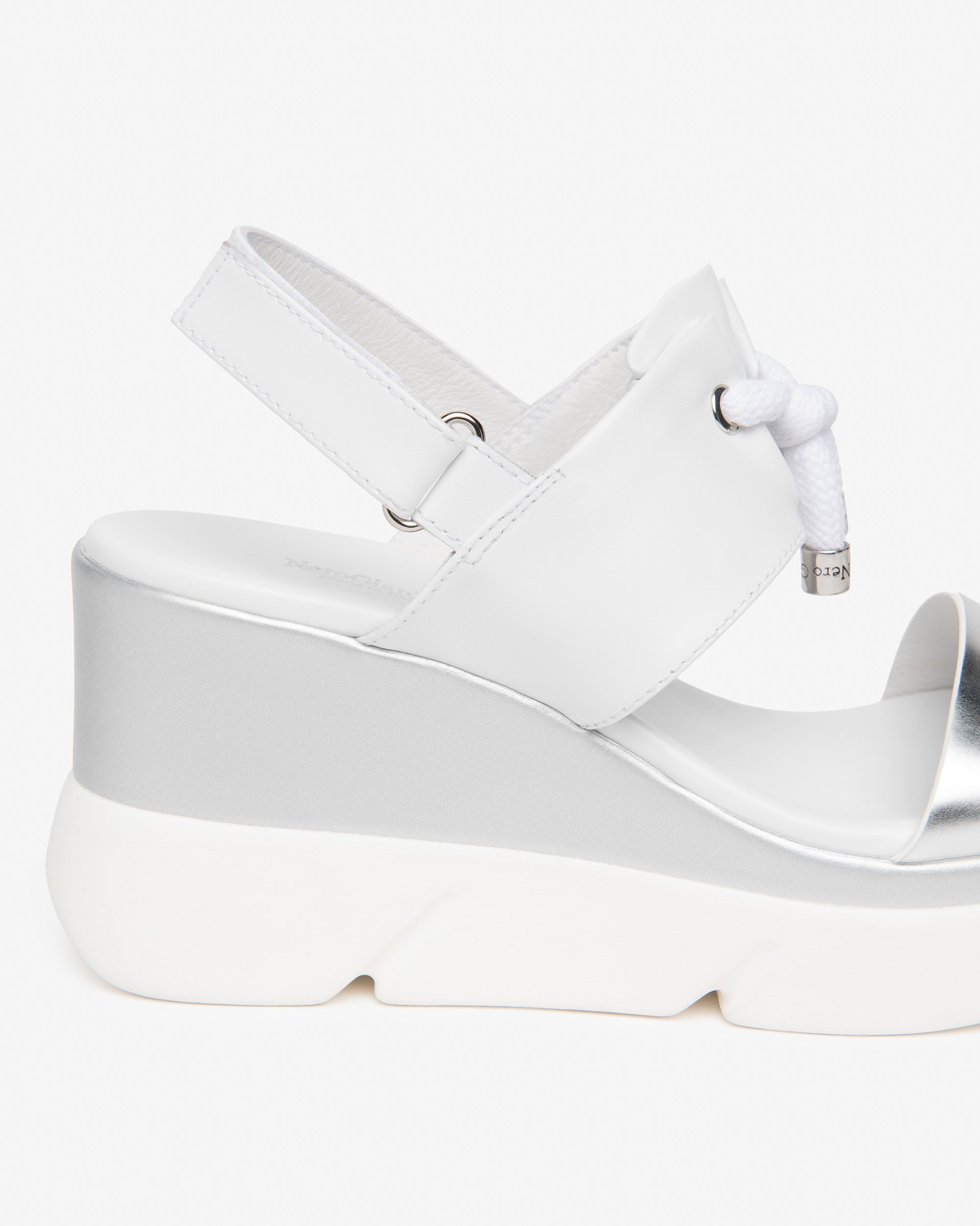 NeroGiardini Sandales femme cuir taille 38 été