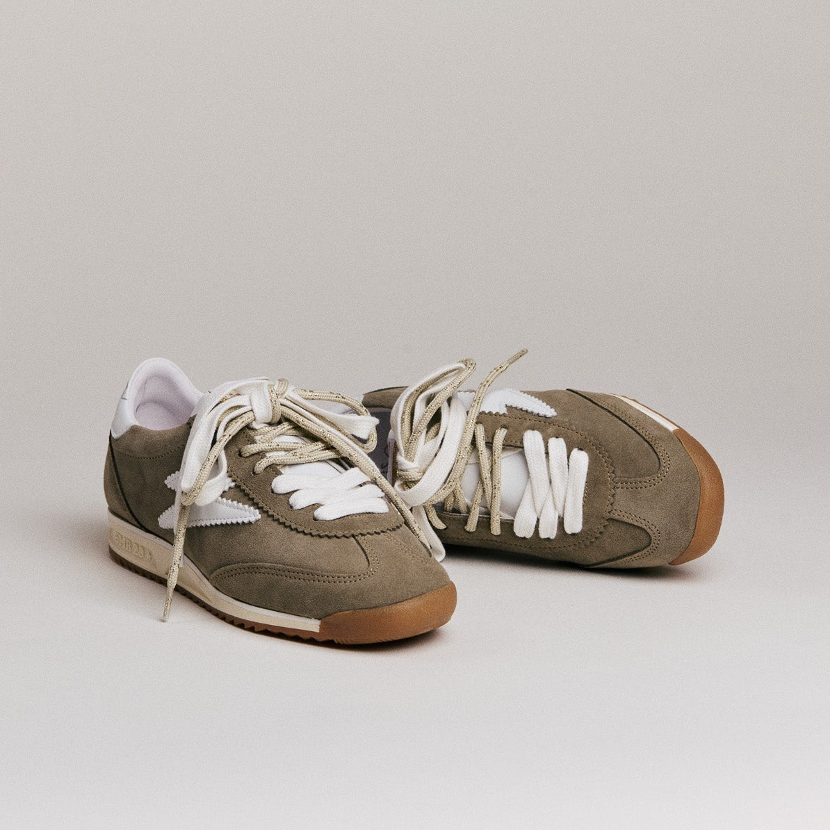 SMR Semerdjian Joyce D618 basket daim kaki blanc
