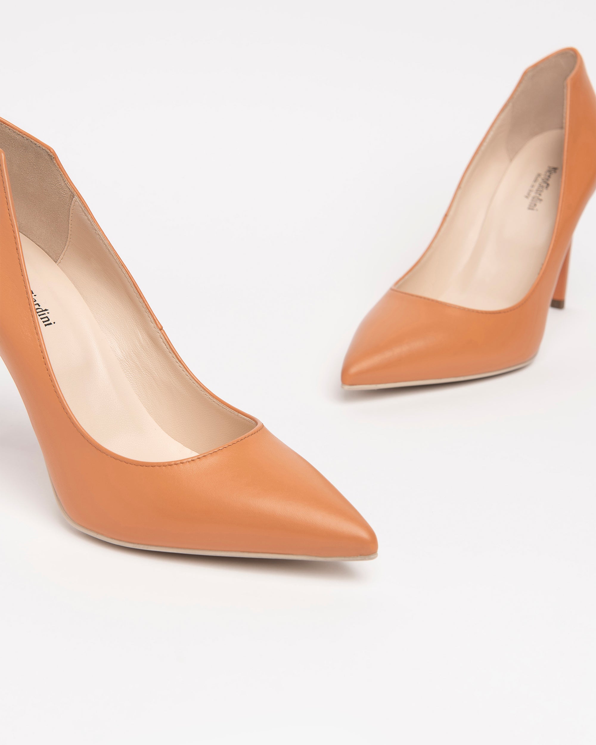 Nerogiardini Escarpins cuir nappa talon 9,5 cm 38