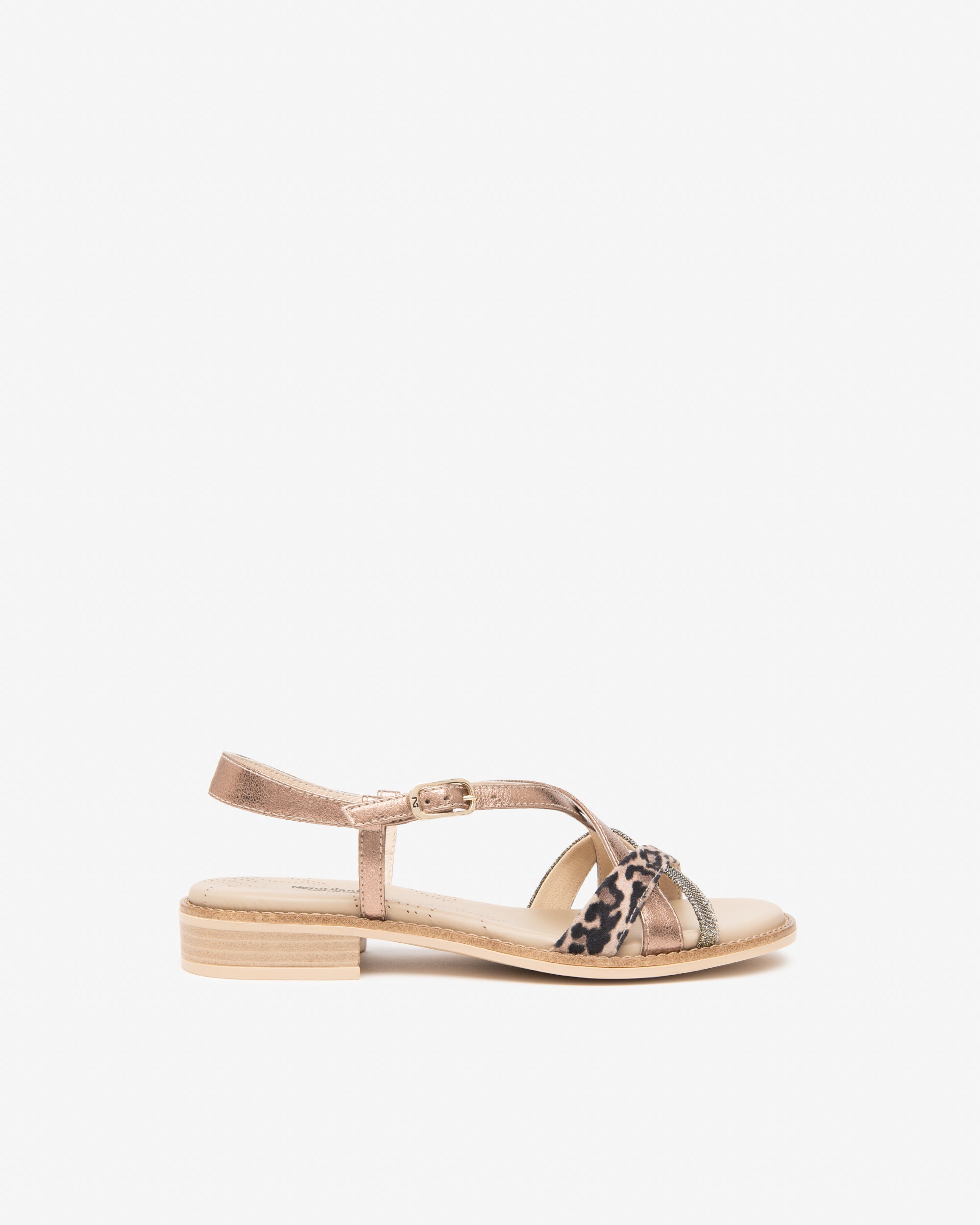 NeroGiardini Sandales sandales femme cuir technique 38