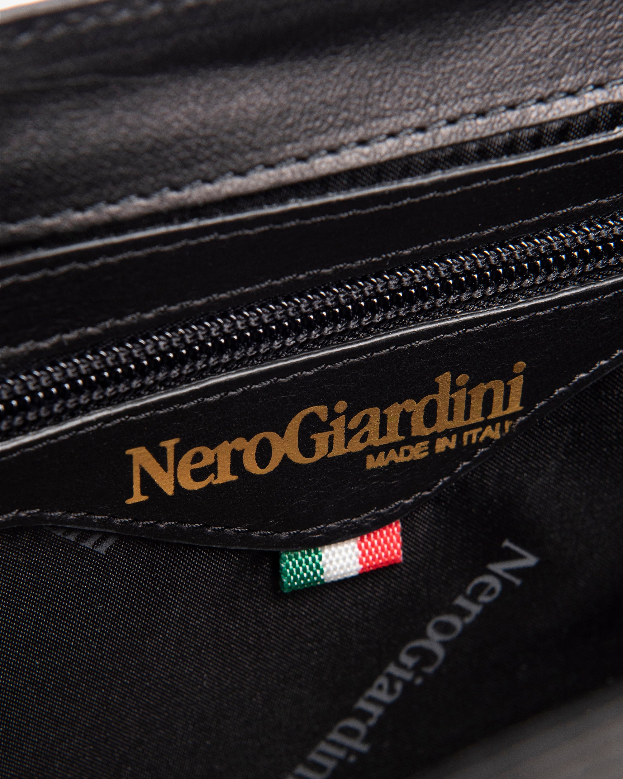 NeroGiardini Sacs Bandoulière Femme Cuir Italien PZ