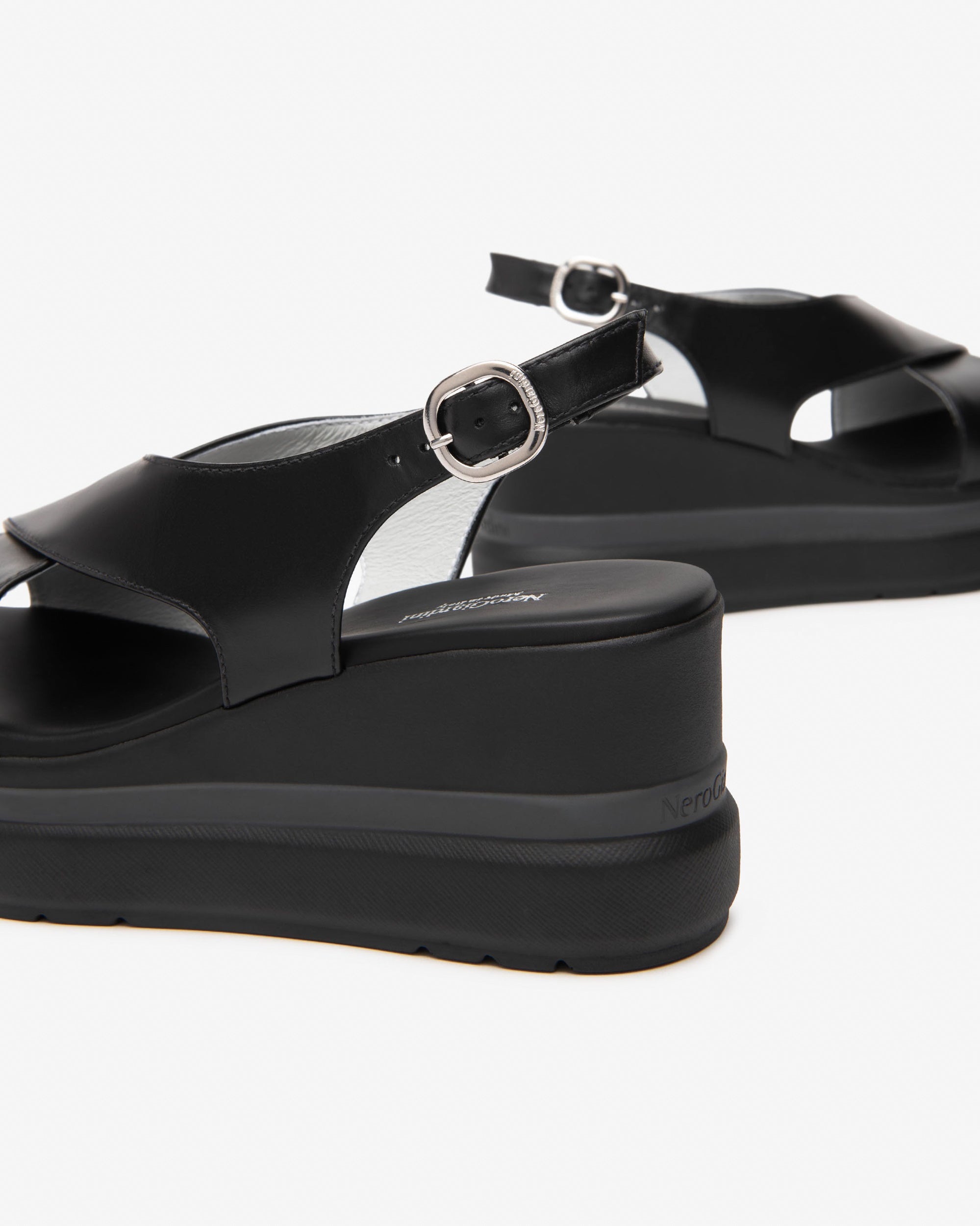 NeroGiardini Sandales Femme Cuir Été Confort