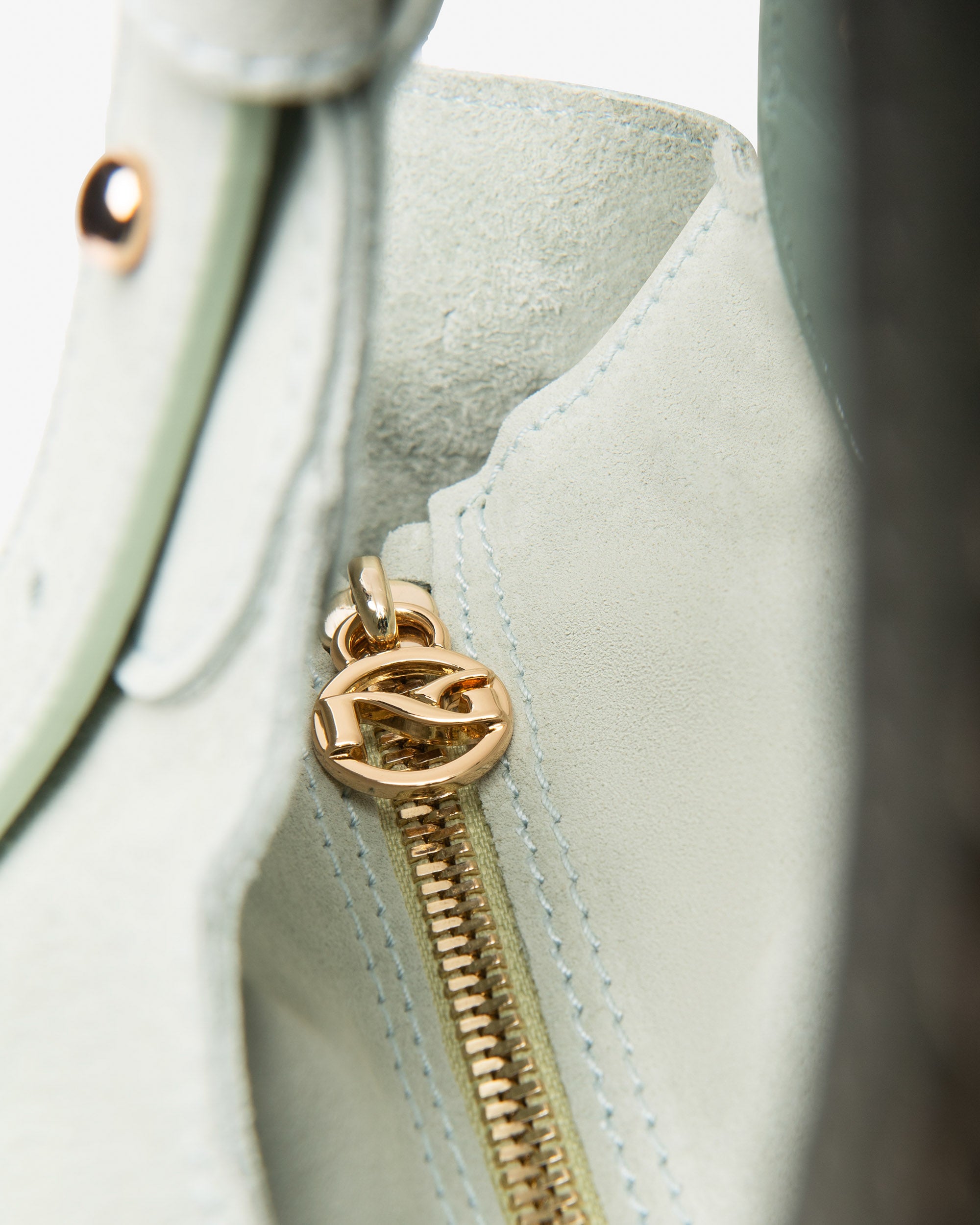 Nerogiardini Sacs cabas femme cuir velours épaule