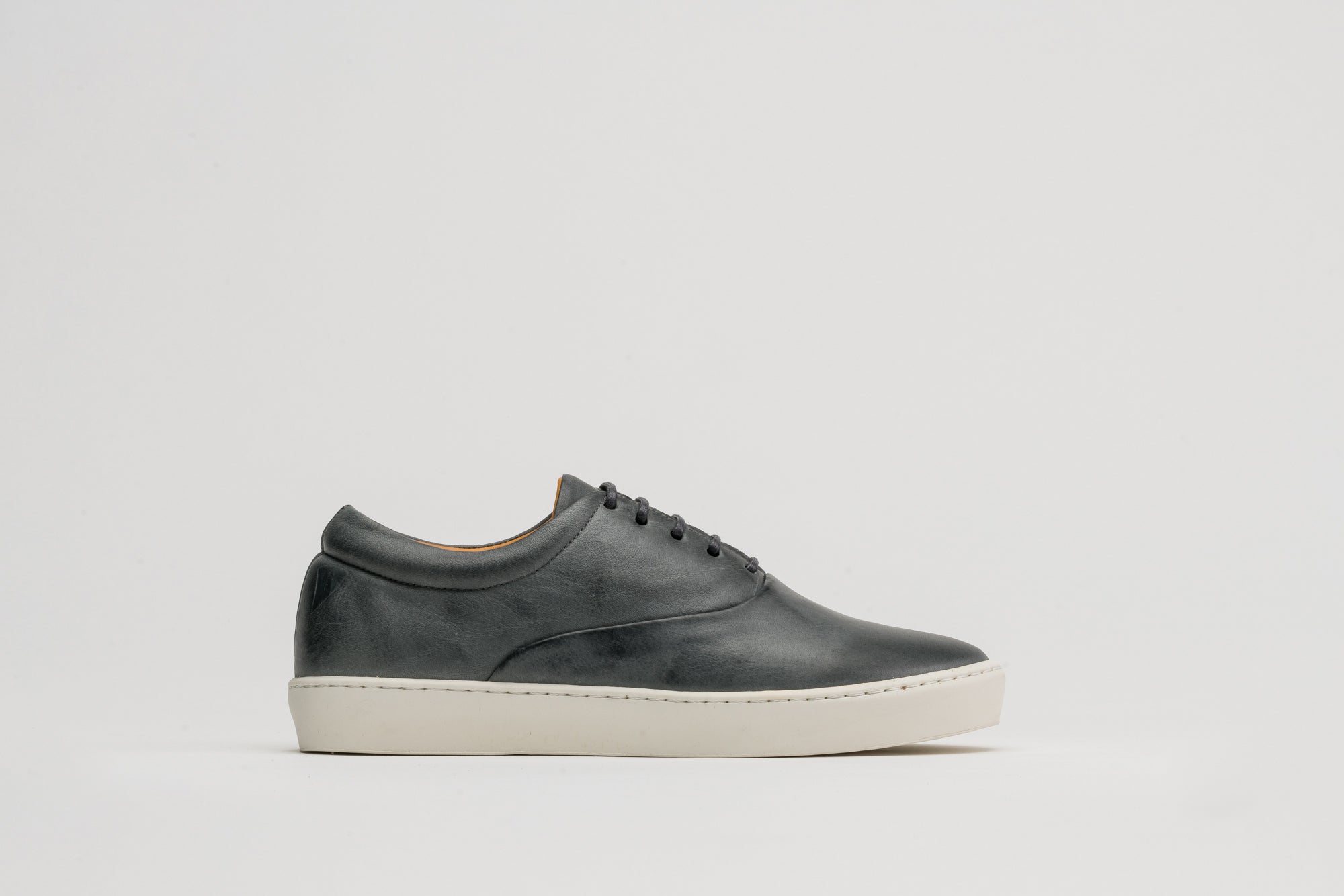 JAK Empire Grey V.S. baskets cuir gris 36