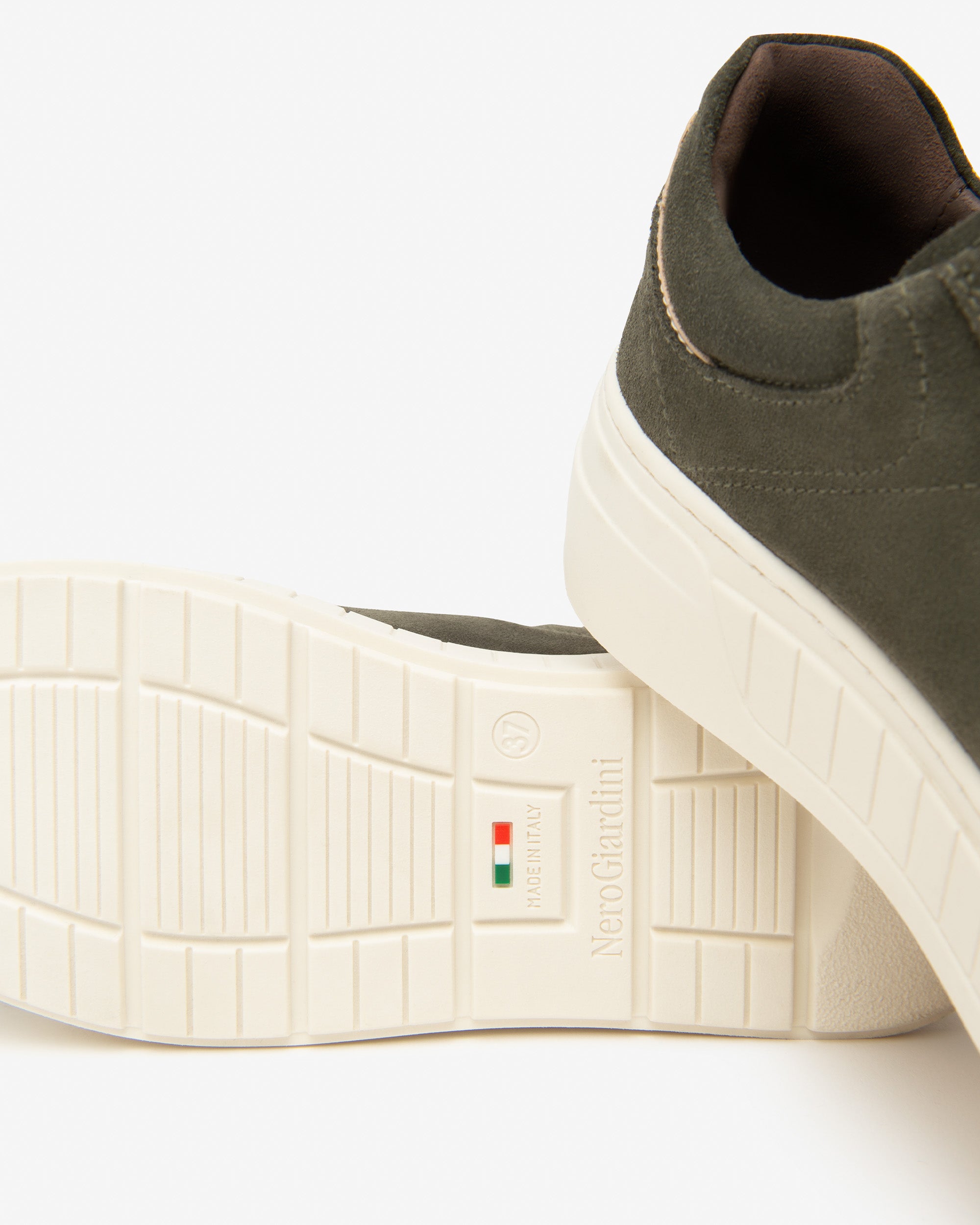 NeroGiardini Sneakers Femme Daim Cuir Semelle Memory DryGo