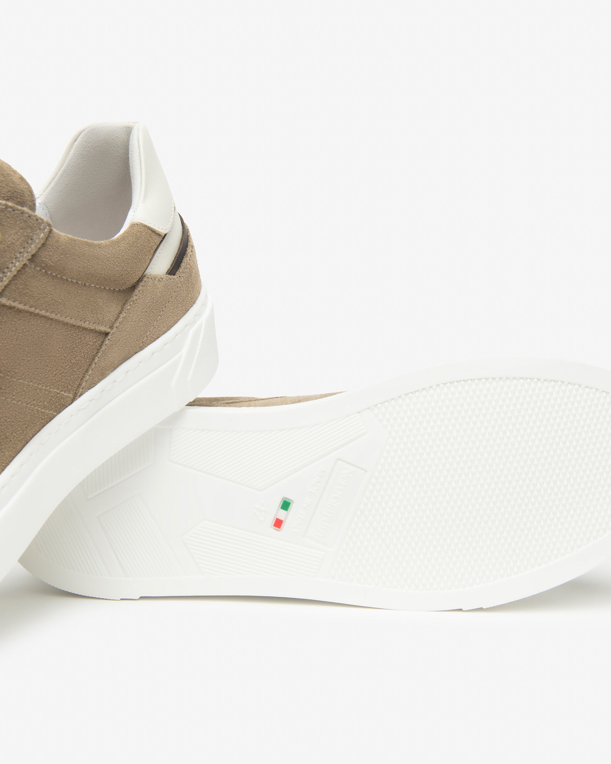 Nerogiardini Sneakers cuir homme cuir velours ville